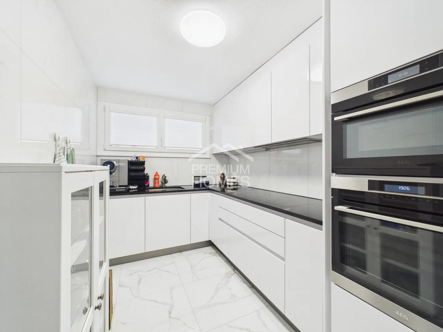 Solidly built - lovingly maintained - Photo 3 of 12