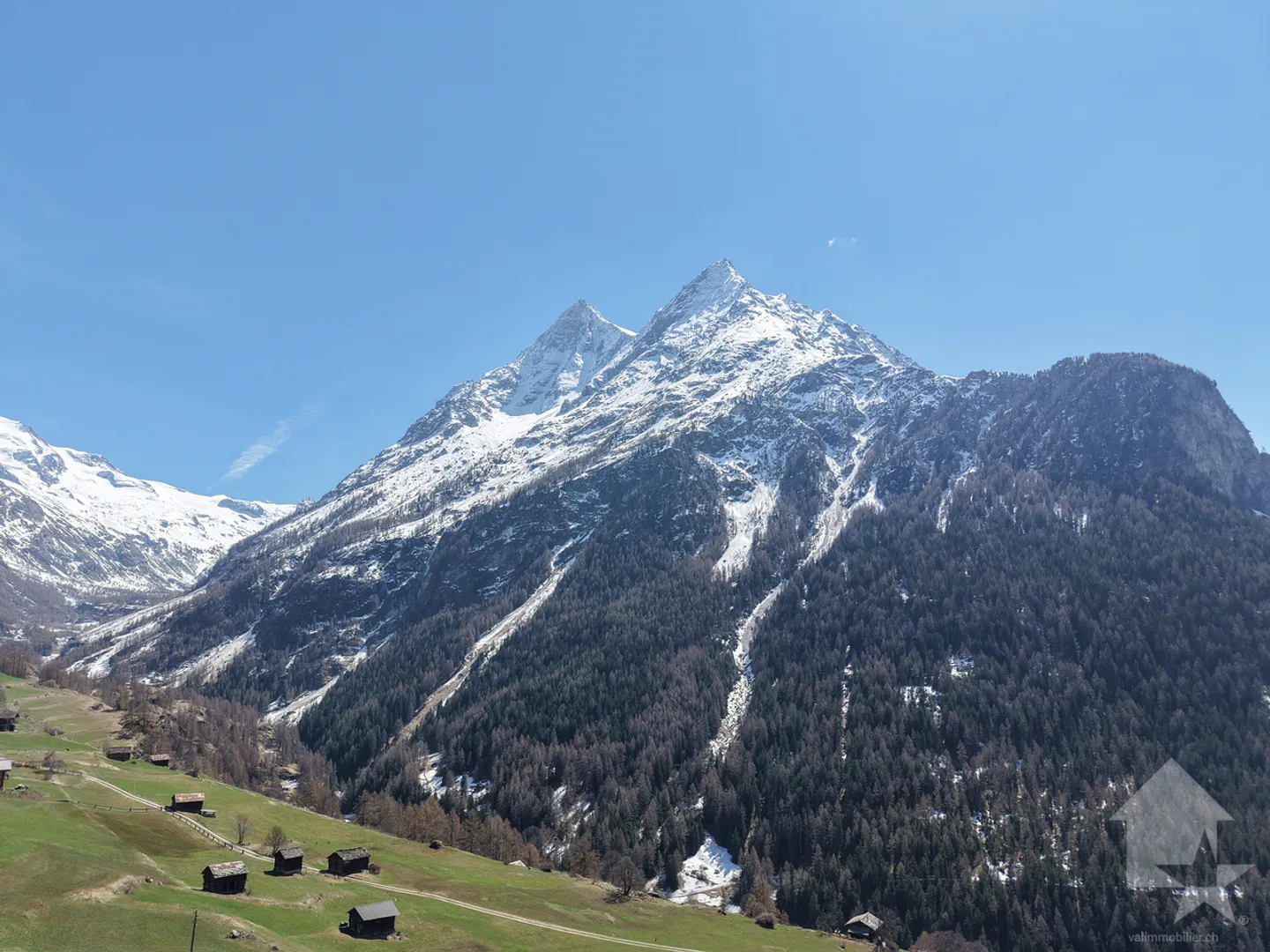 Magnificent chalet in La Forclaz - Photo 23 of 26