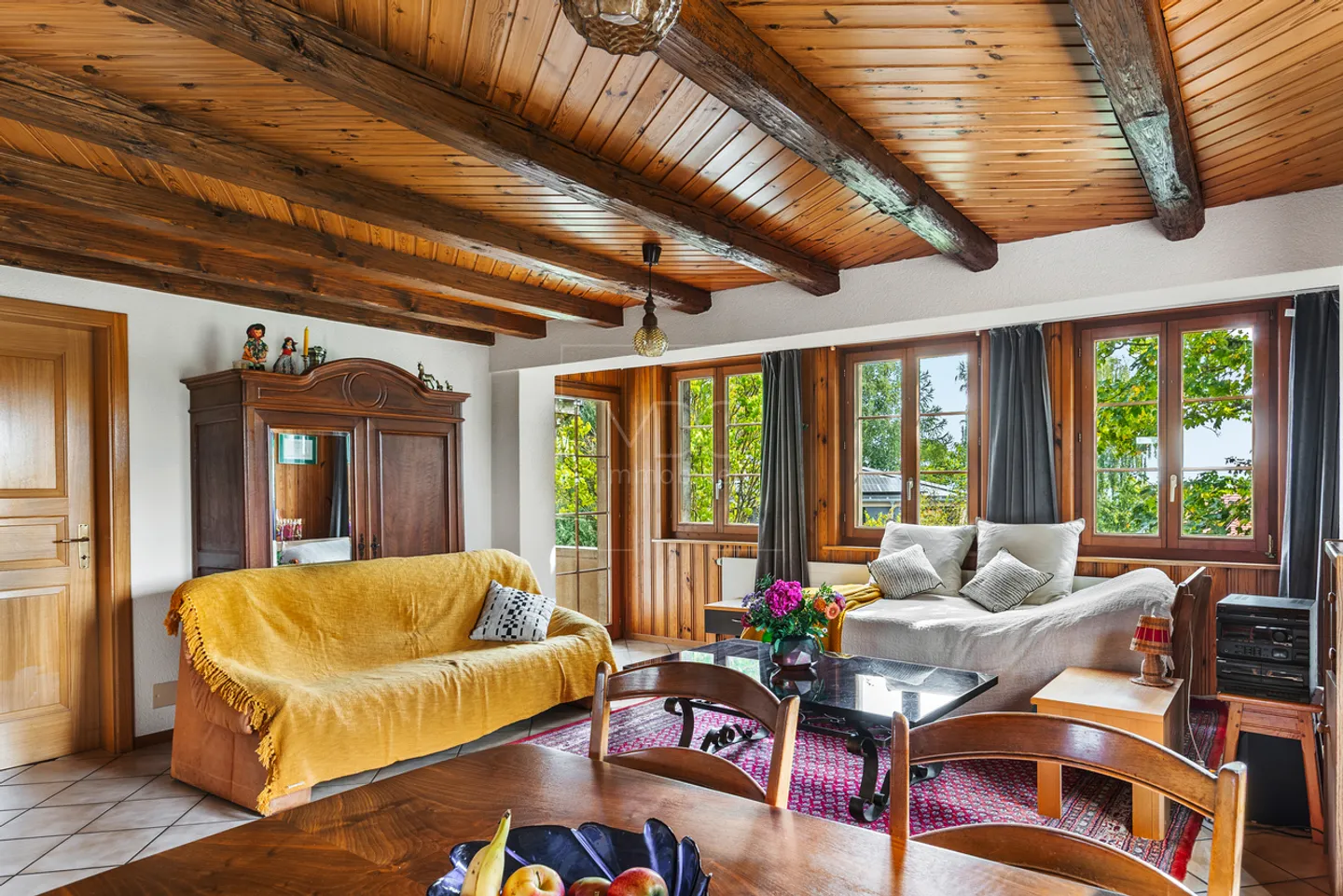 Single-family house partially renovated in Villarimboud - Photo 2 of 11