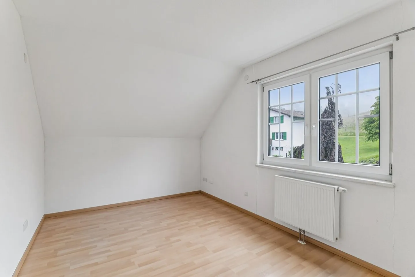 Charming Family Home in Hägendorf - Photo 7 of 12