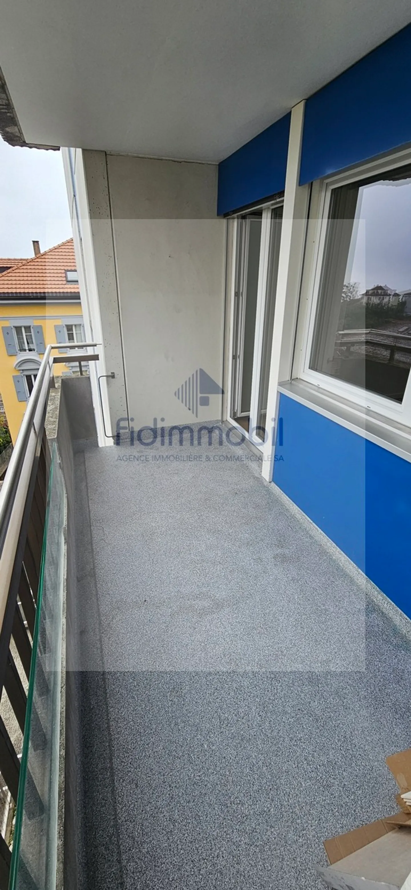 Appartement idéalement situé, près de la gare et des arrêts de bus - Photo 4 sur 6