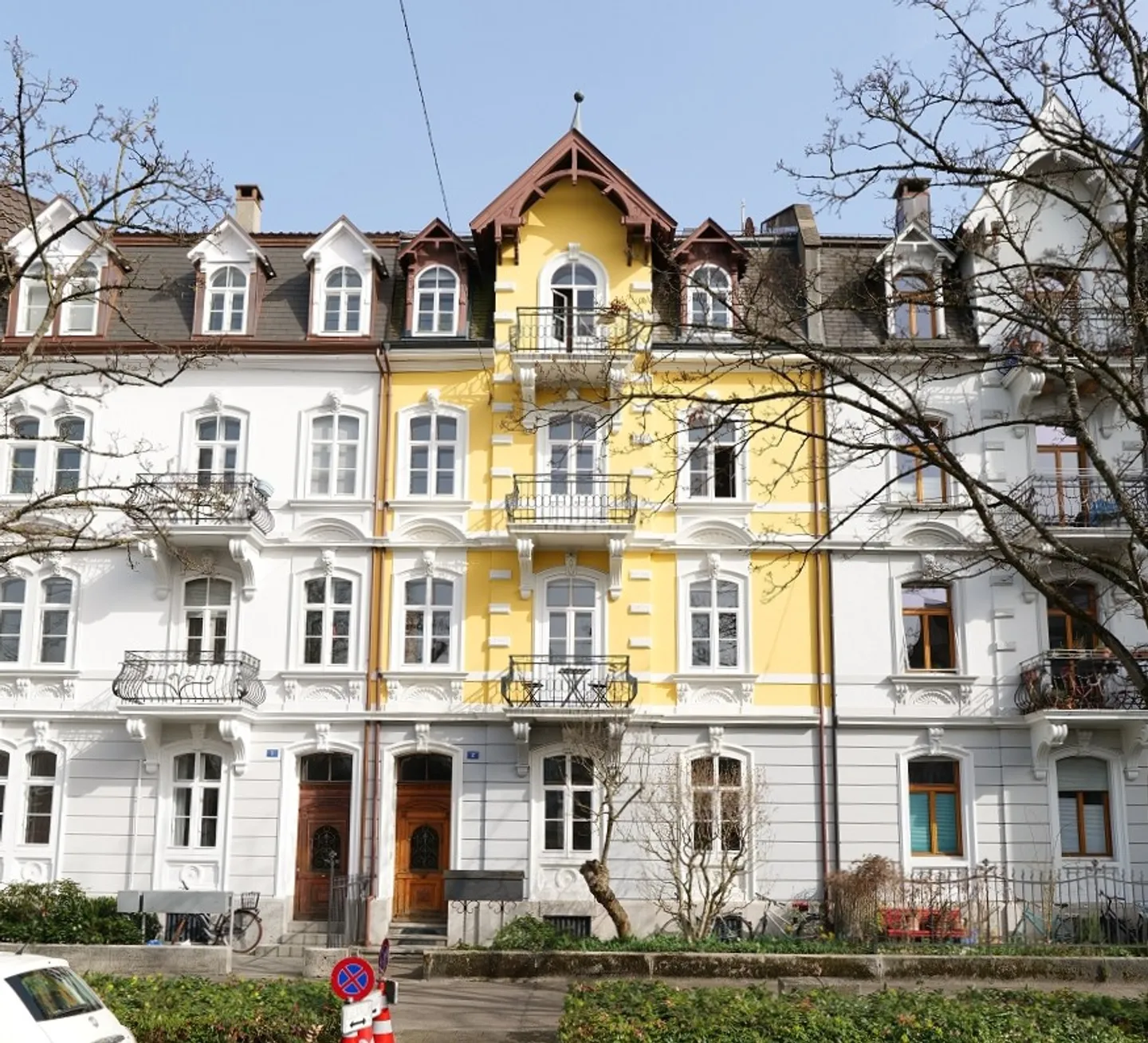 Vivere in una charmosa casa in stile Liberty a Basilea - Foto 1 di 13