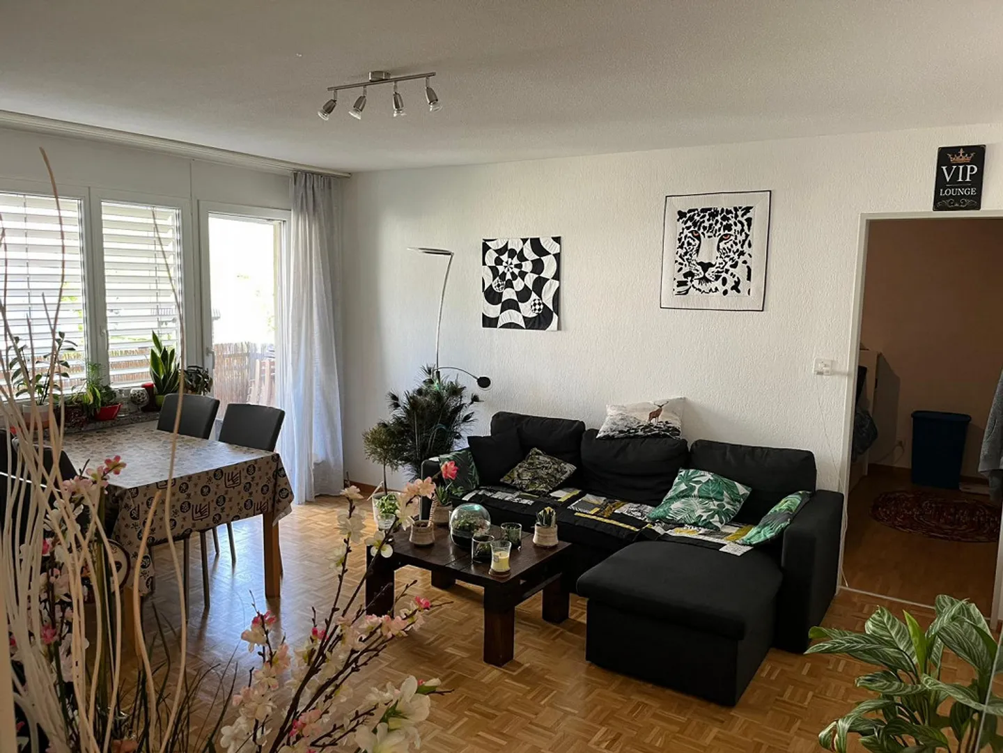 Moderno appartamento con 2 camere e balcone - Foto 2 di 10
