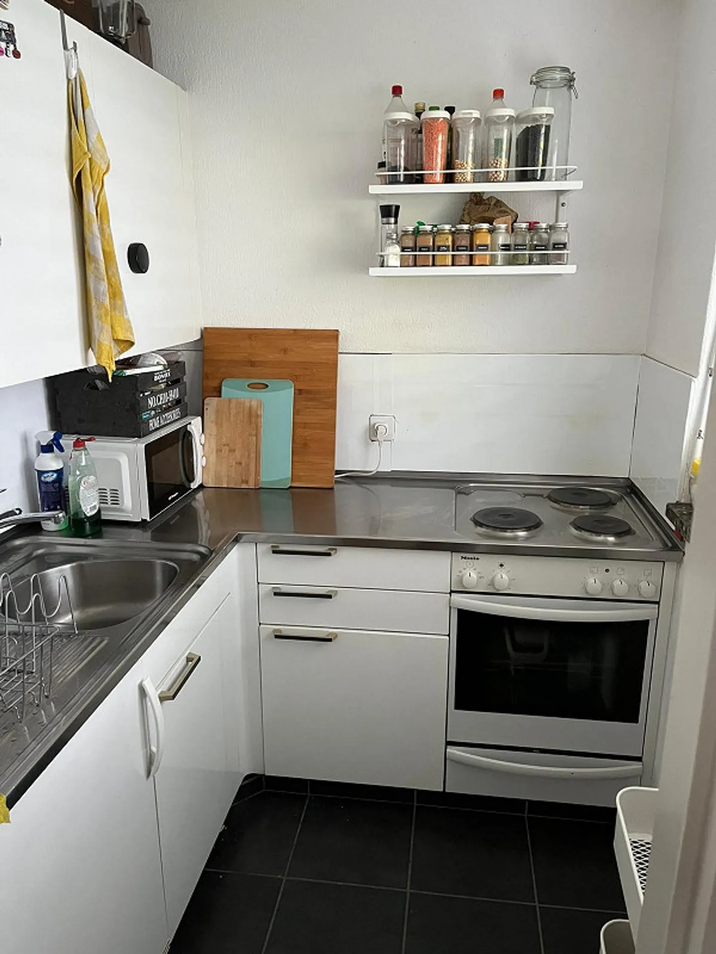 Moderno appartamento con 2 camere e balcone - Foto 10 di 10