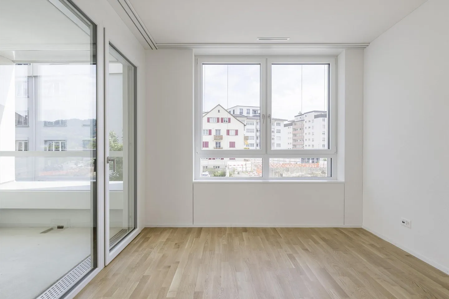 Stylish apartment at the industrial square - Photo 6 of 10