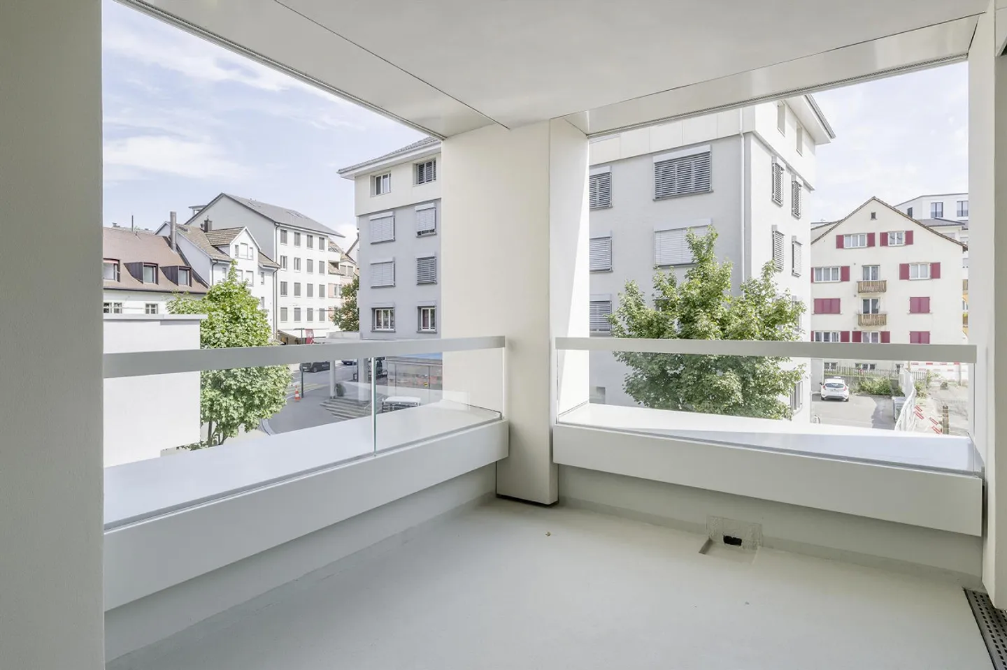 Stylish apartment at the industrial square - Photo 9 of 10