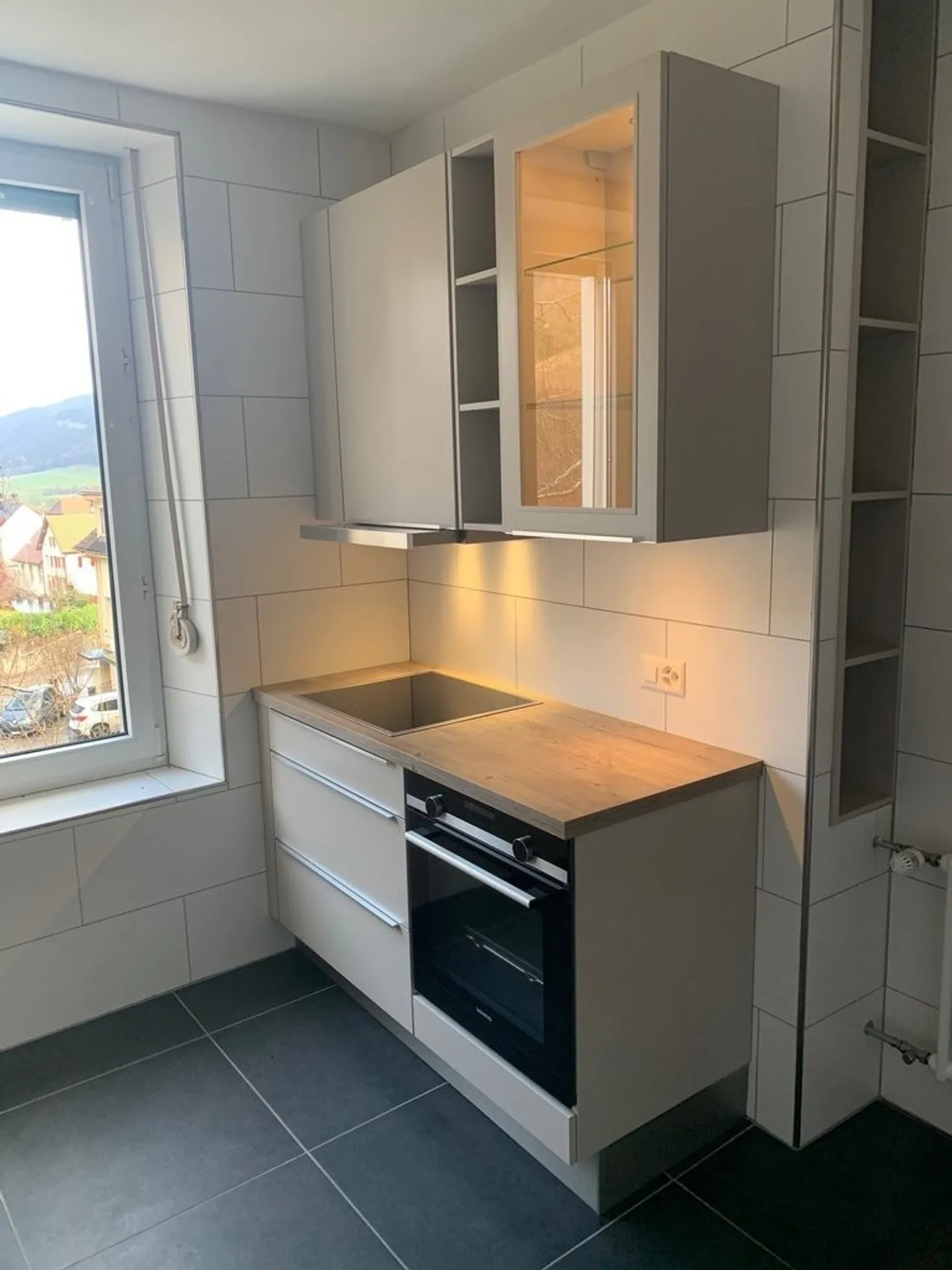 ELEGANTE UND HELLER WOHNUNG - Foto 5 von 7