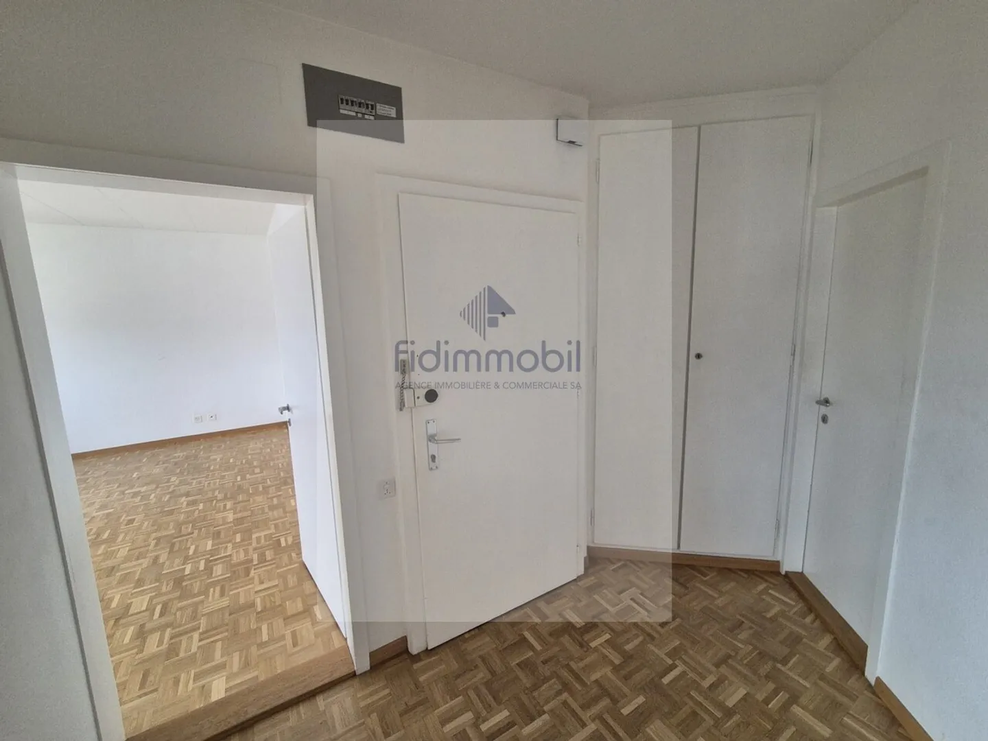Magnificent 2-Room Apartment for Rent in La Chaux-de-Fonds - Photo 3 of 8