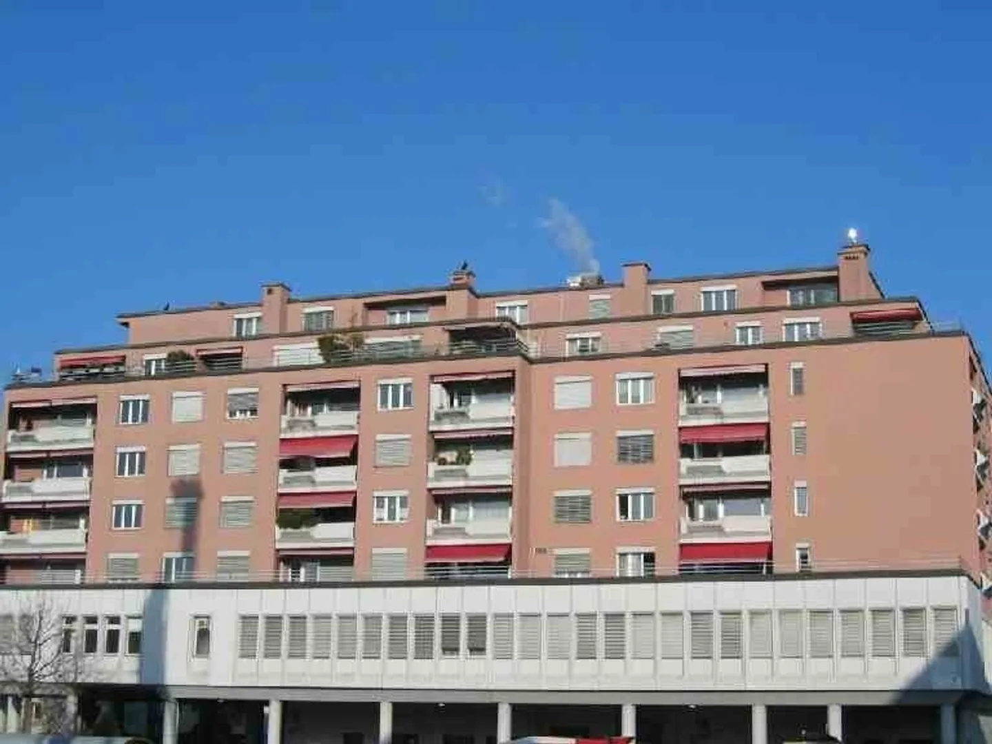 Close to the train station and Neustadt! - Photo 1 of 8