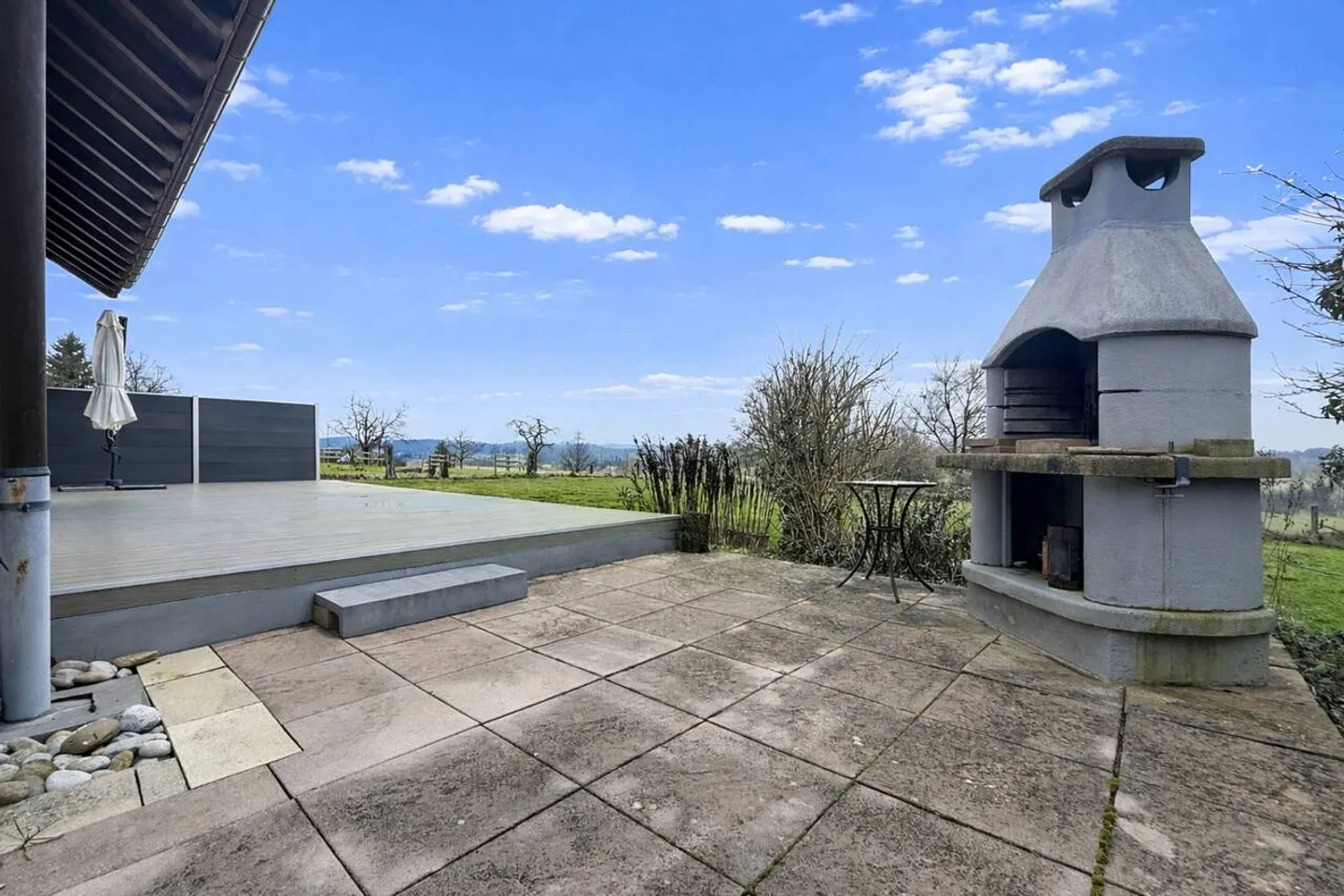 Villa indipendente con terrazza e giardino - Foto 12 di 13