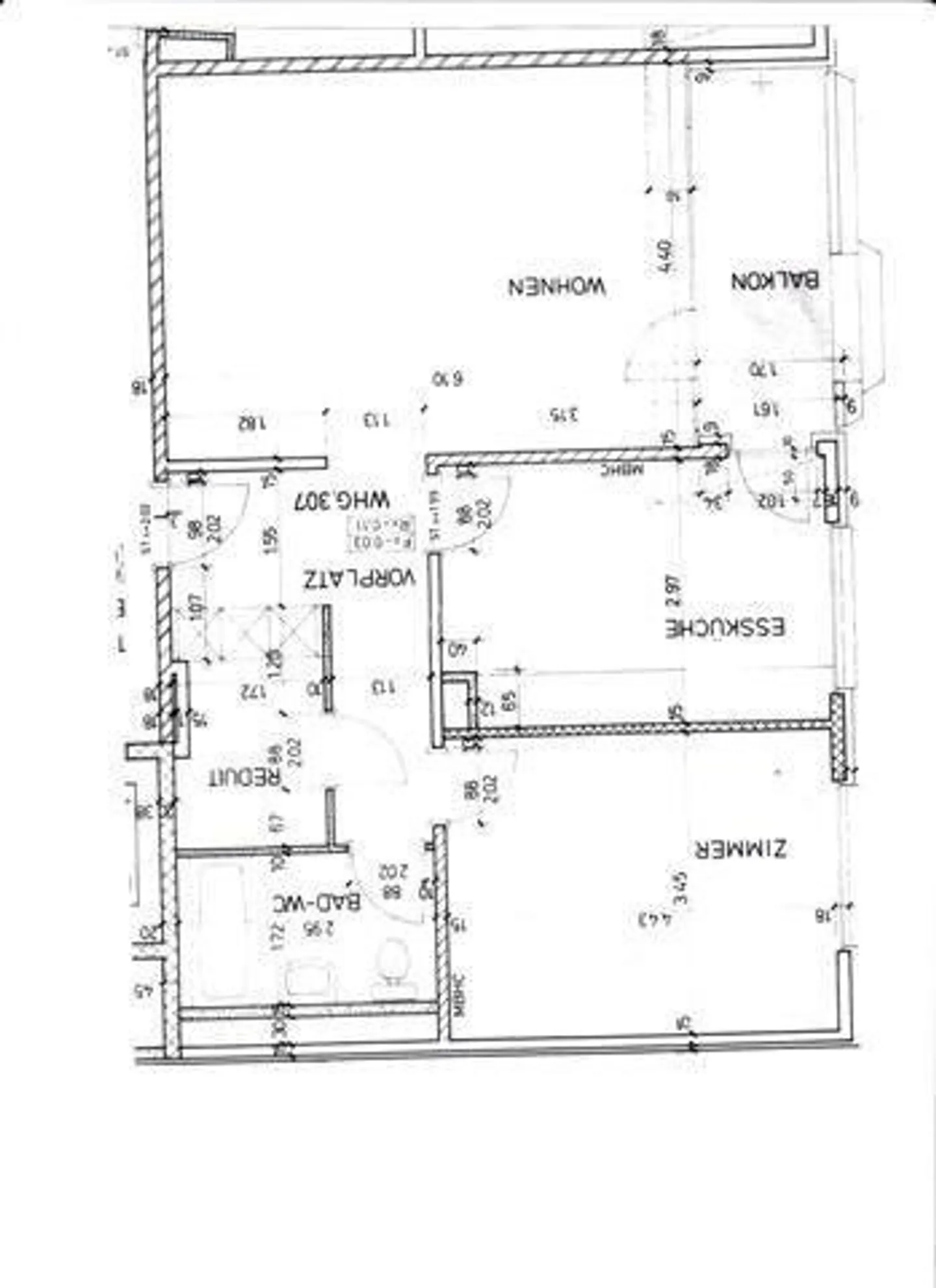 Close to the train station and Neustadt! - Photo 2 of 8