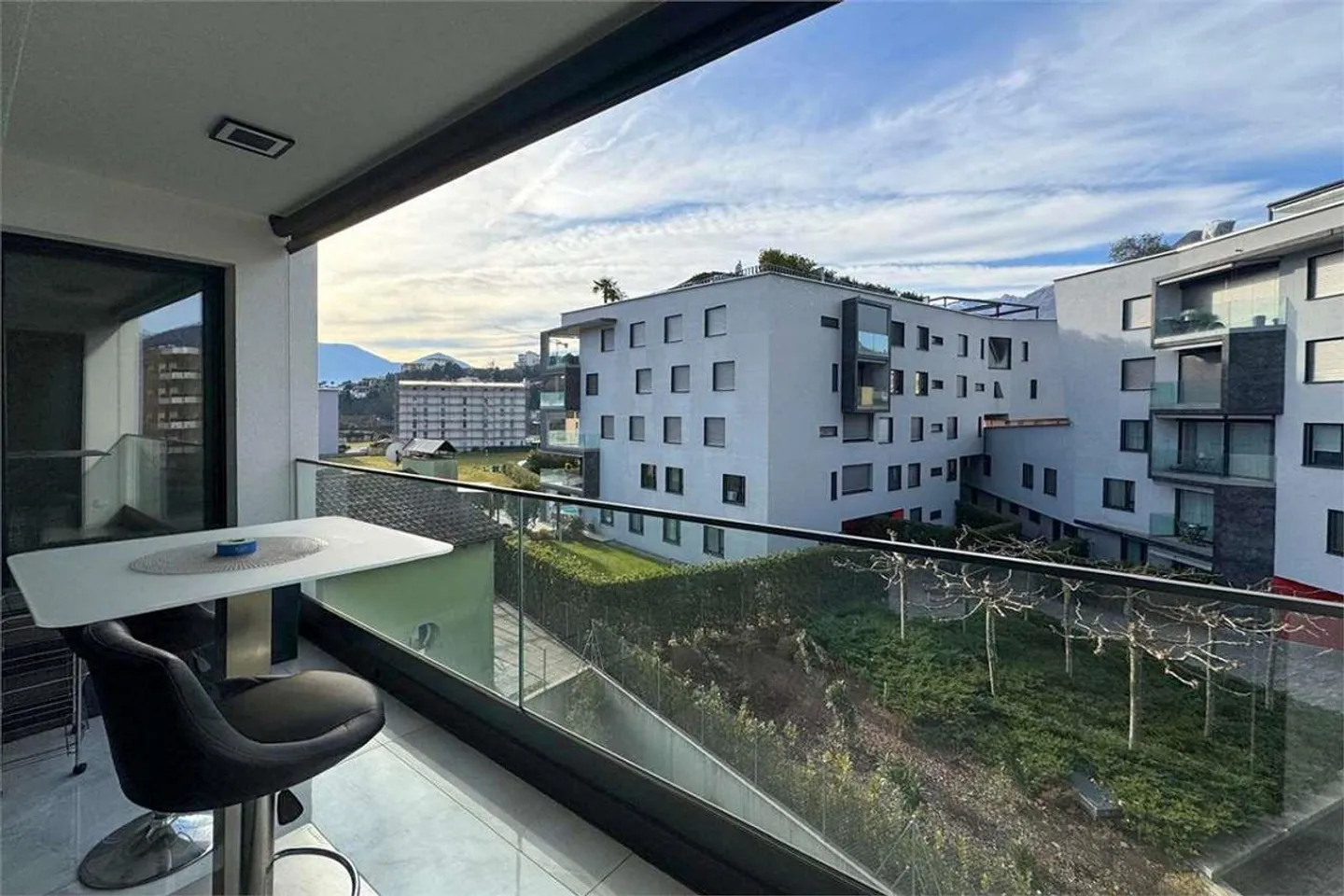 Ascona: 4.5-room penthouse with rooftop - Photo 4 of 6