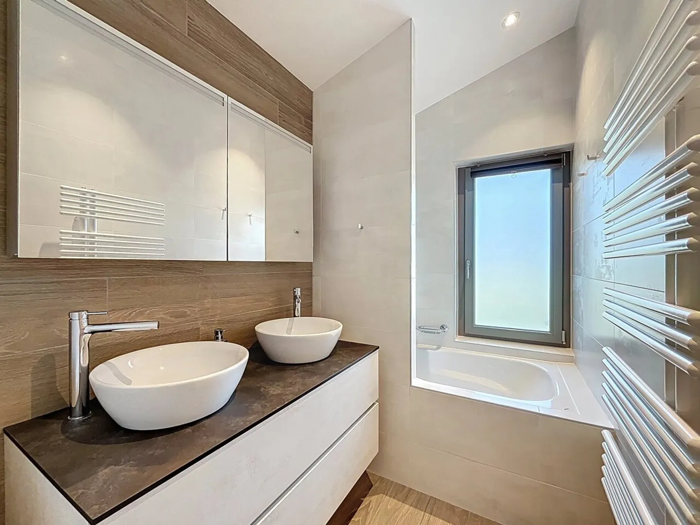 Exclusivity: Beautiful villa in the heart of the vineyards - Photo 9 of 13