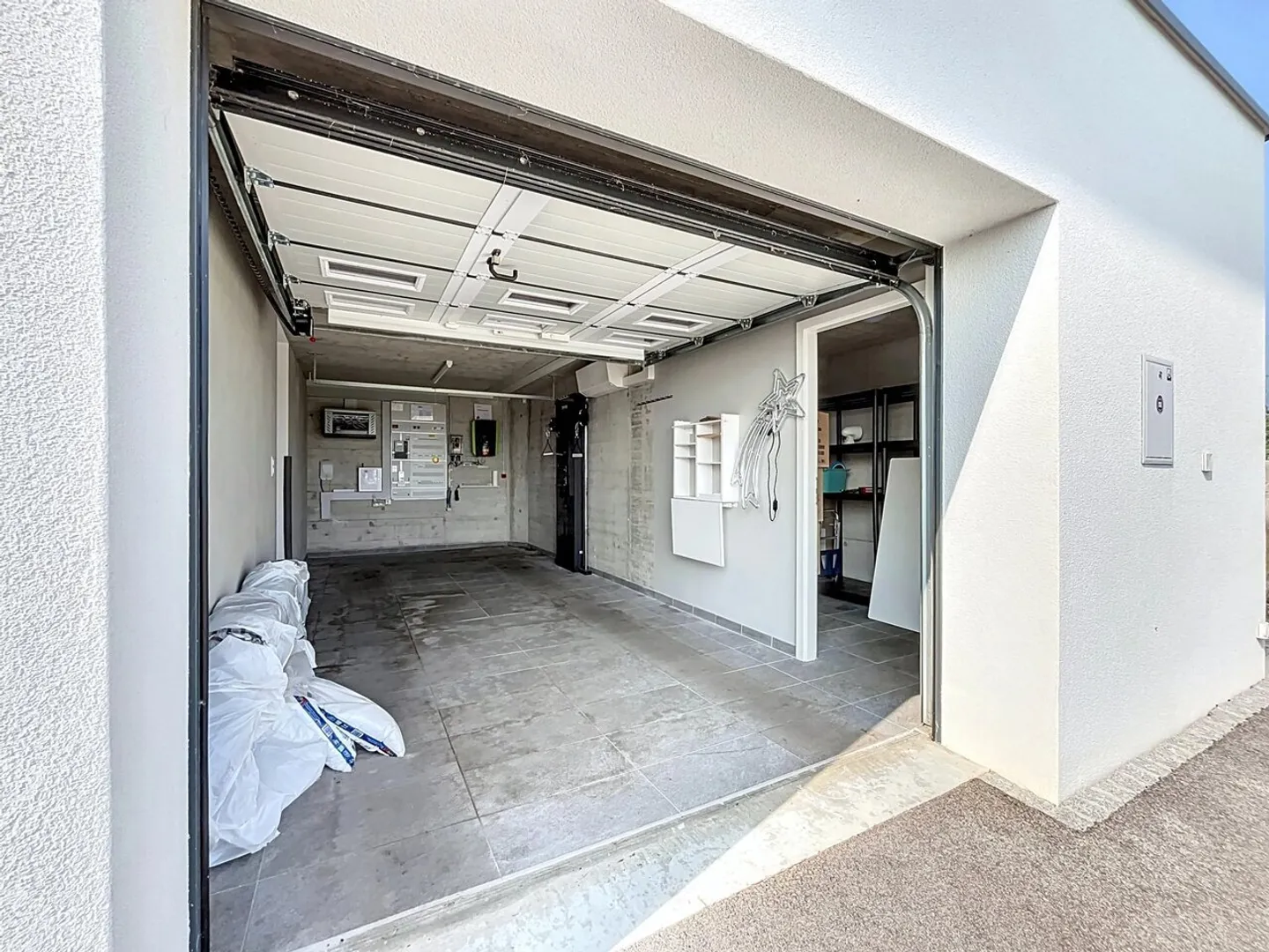 Exclusivity: Beautiful villa in the heart of the vineyards - Photo 12 of 13