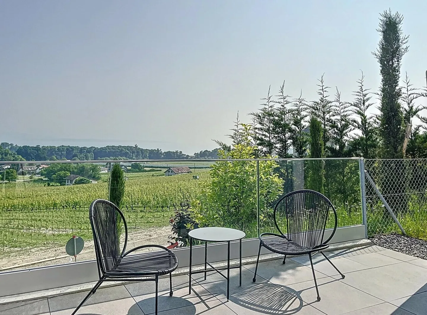 Exclusivity: Beautiful villa in the heart of the vineyards - Photo 1 of 13