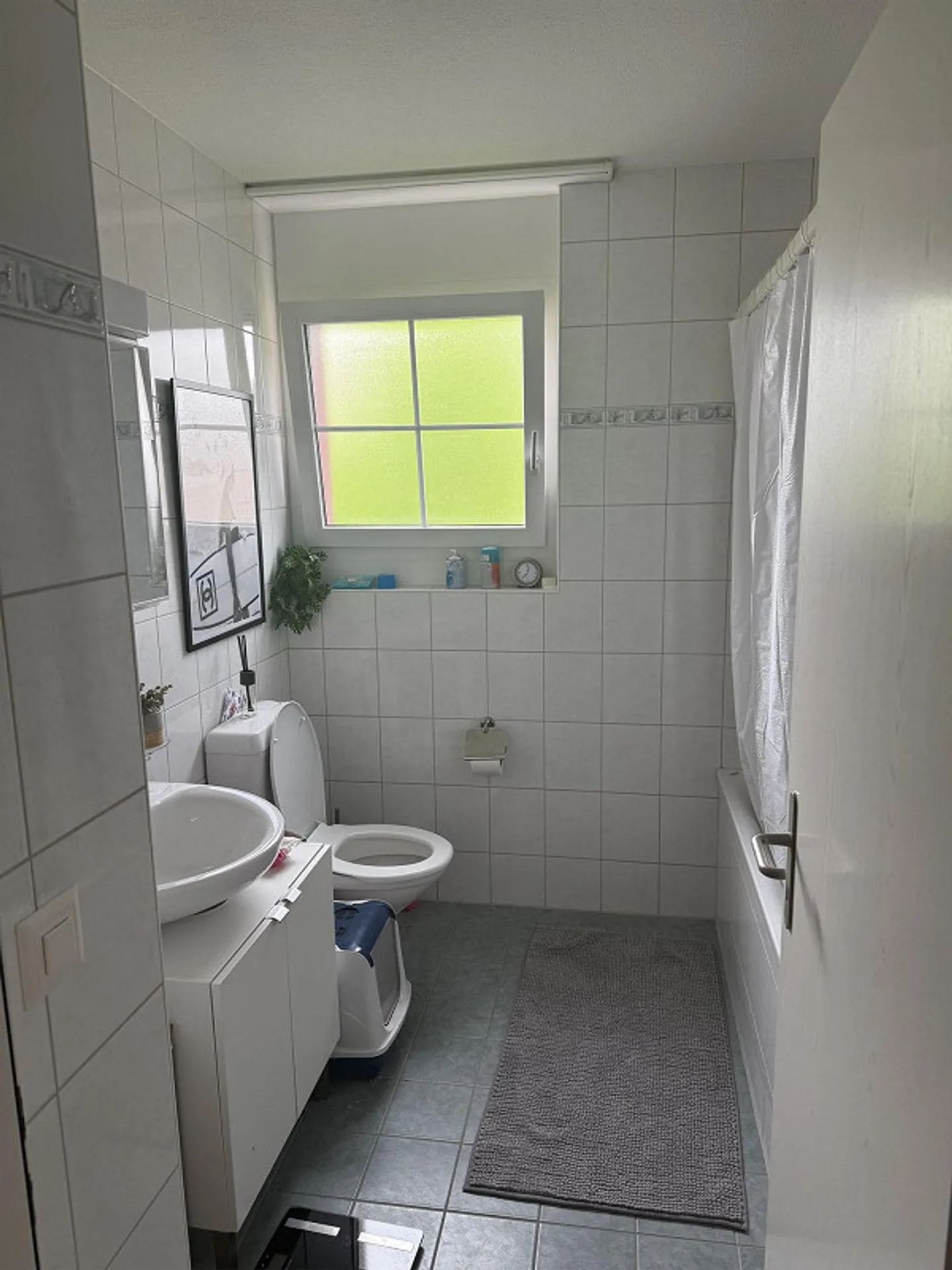 Moderno appartamento di 3,5 stanze con balcone a Bachenbülach - Foto 7 di 11
