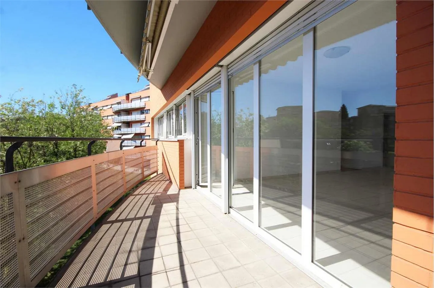 Appartement lumineux de 3,5 pièces avec vue dégagée - Photo 12 sur 13