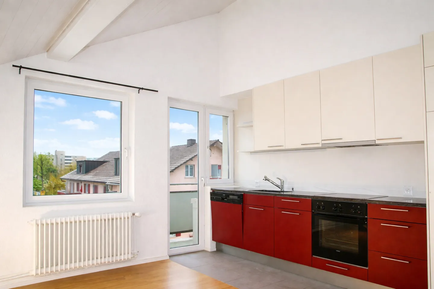 Appartamento mansardato di 4,5 stanze - Zona residenziale urbana - Foto 3 di 12