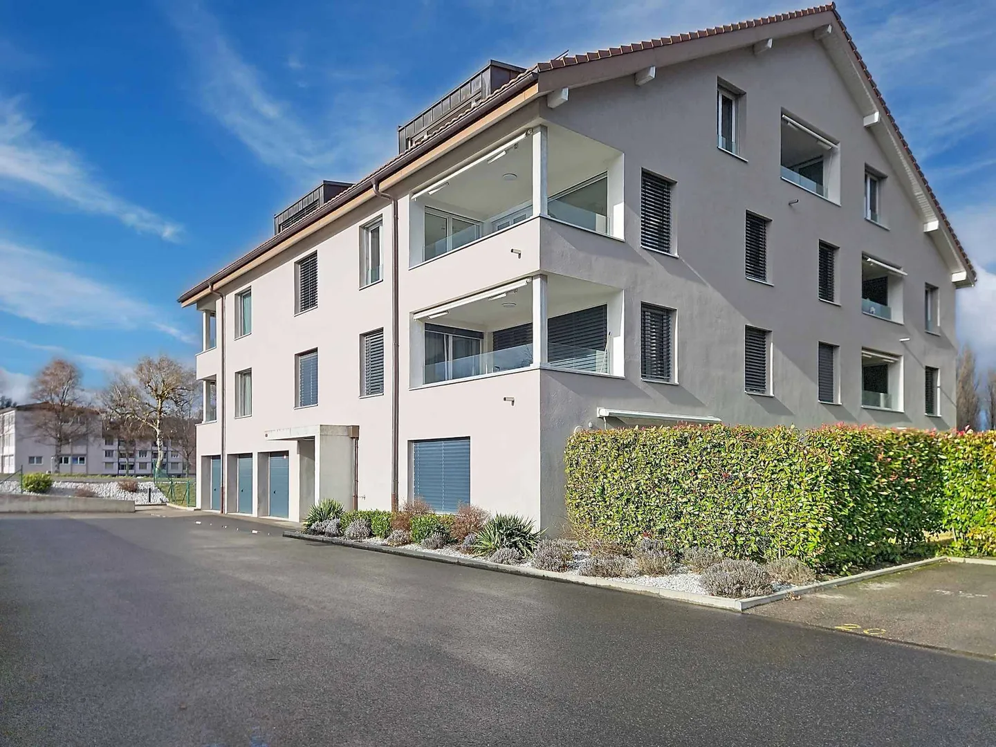 Appartamento moderno 3.5 locali con balcone-loggia - Foto 2 di 13