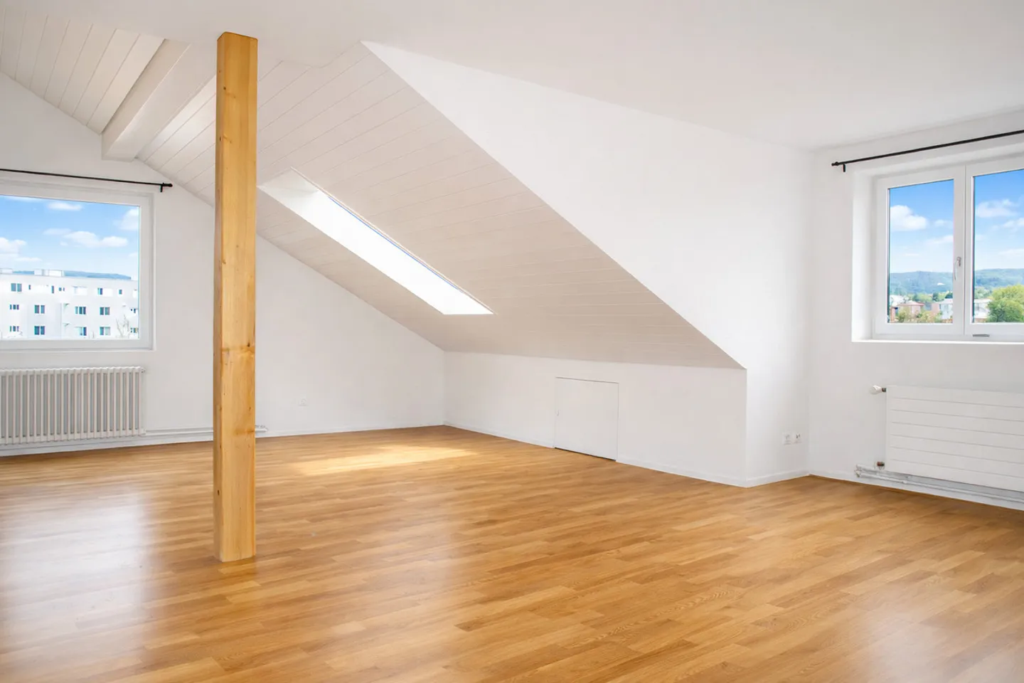 Appartamento mansardato di 4,5 stanze - Zona residenziale urbana - Foto 7 di 12