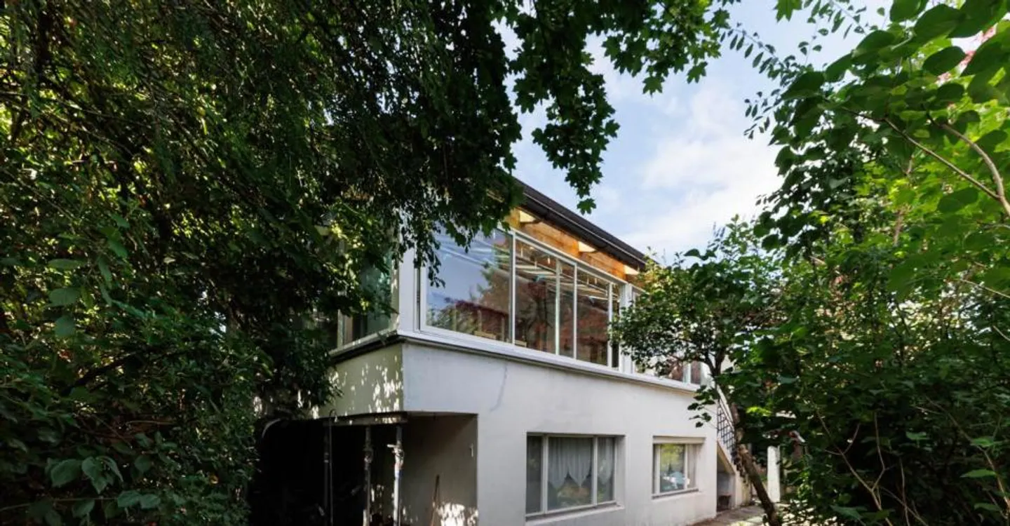 7-room House - Photo 2 of 17