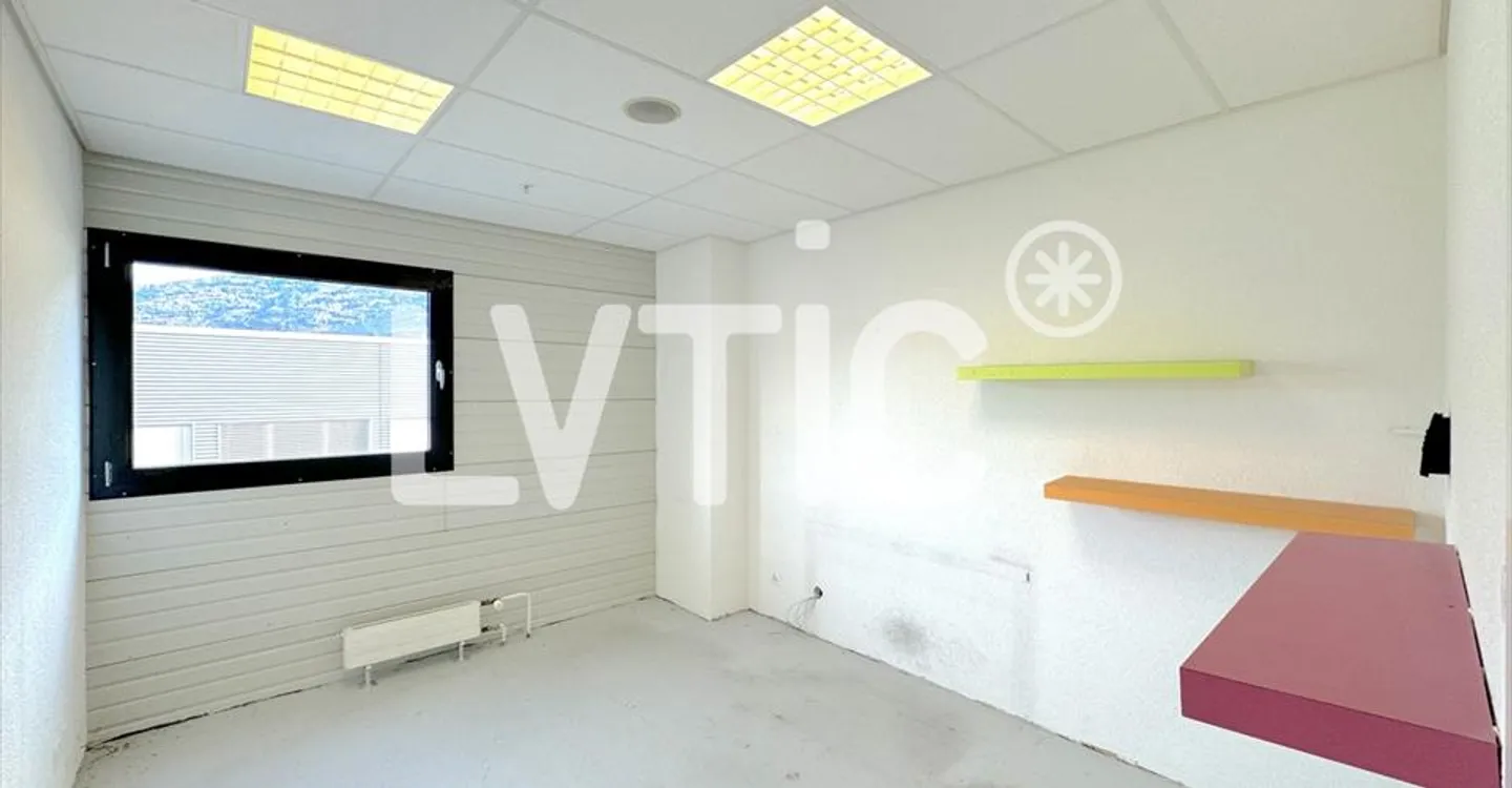 Immeuble mixte à louer - Photo 5 sur 10