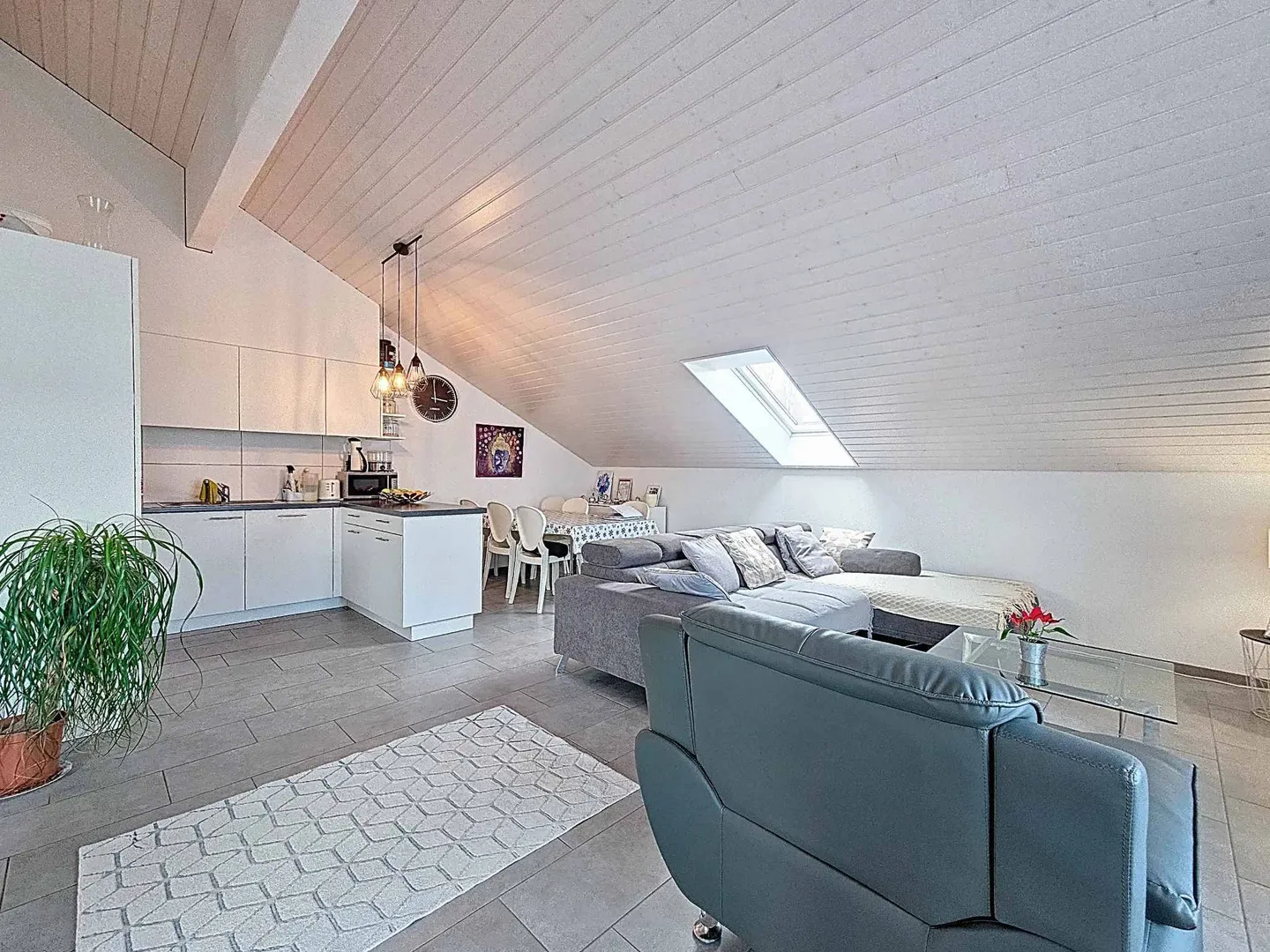 Appartamento moderno 3.5 locali con balcone-loggia - Foto 3 di 13