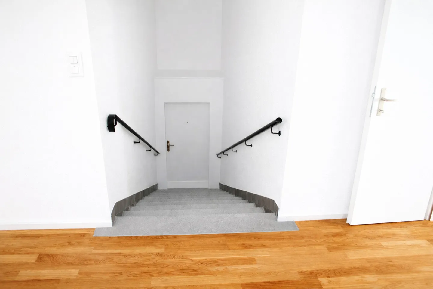 Appartamento mansardato di 4,5 stanze - Zona residenziale urbana - Foto 10 di 12