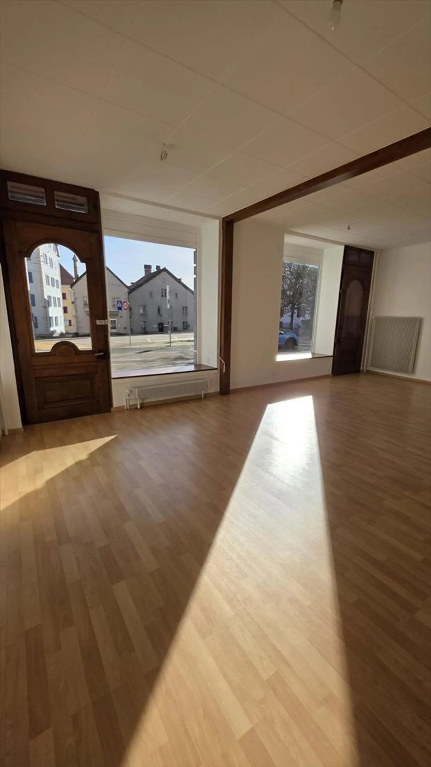 COMMERCIAL SPACE FOR RENT - Photo 3 of 7