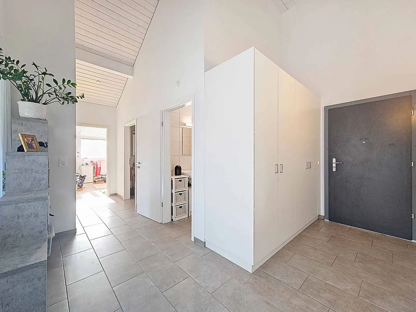 Appartamento moderno 3.5 locali con balcone-loggia - Foto 5 di 13