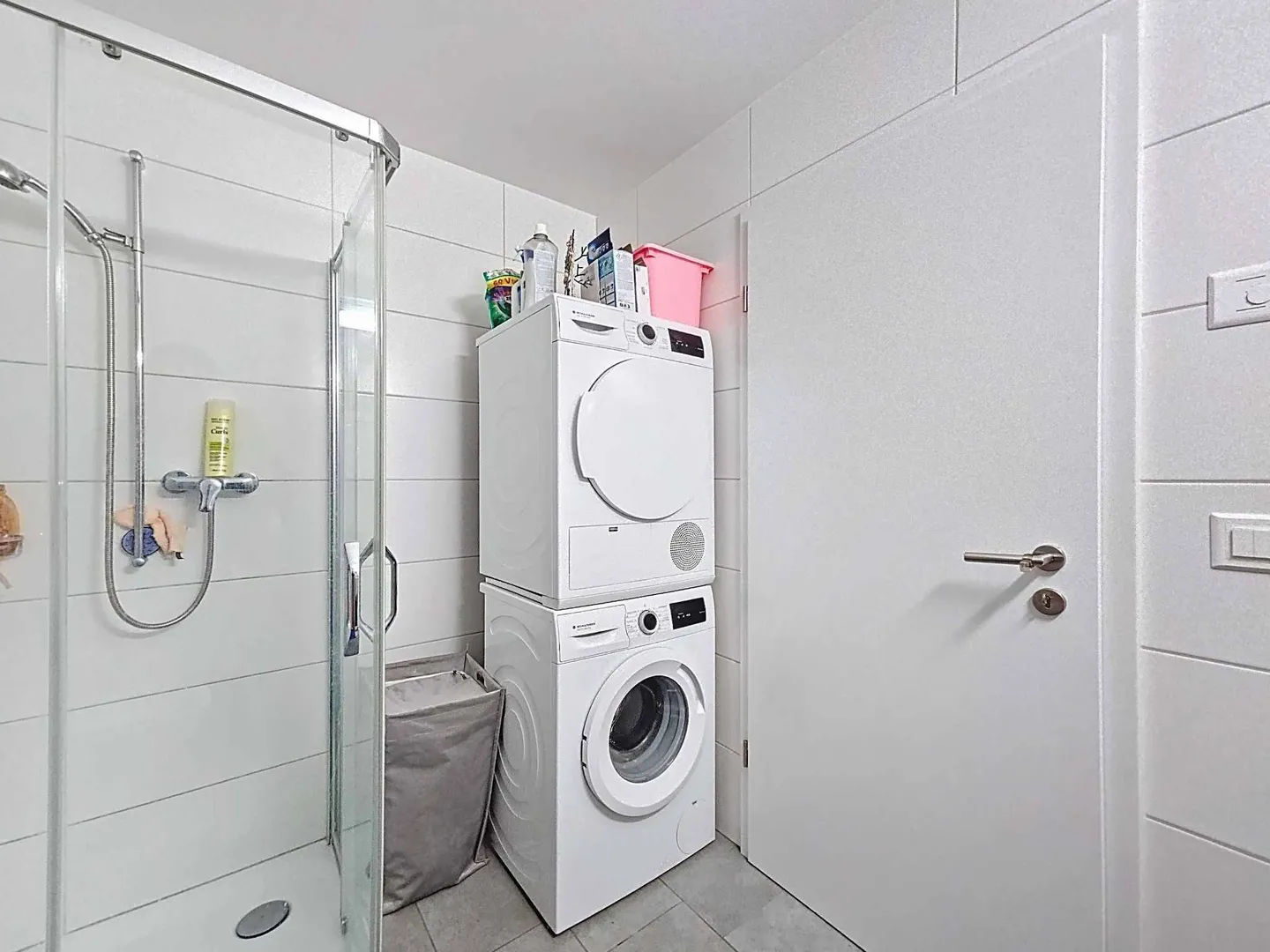 Appartamento moderno 3.5 locali con balcone-loggia - Foto 8 di 13