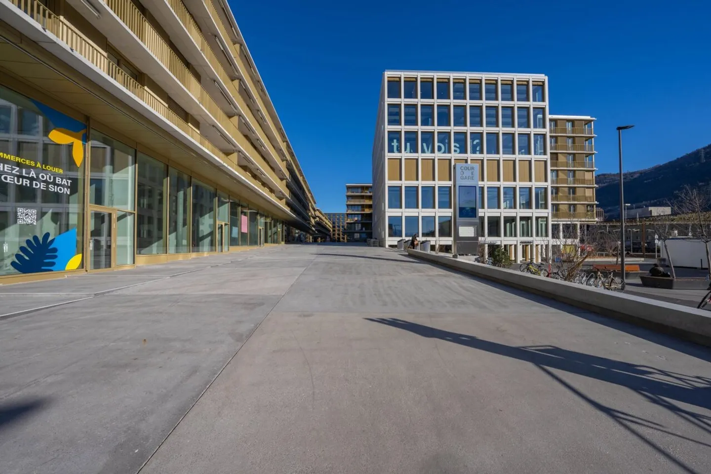 Zu vermieten? Gewerbefläche von 97 m² mit außergewöhnlicher Sichtbarkeit in Cour de Gare, Sion - Foto 3 von 4