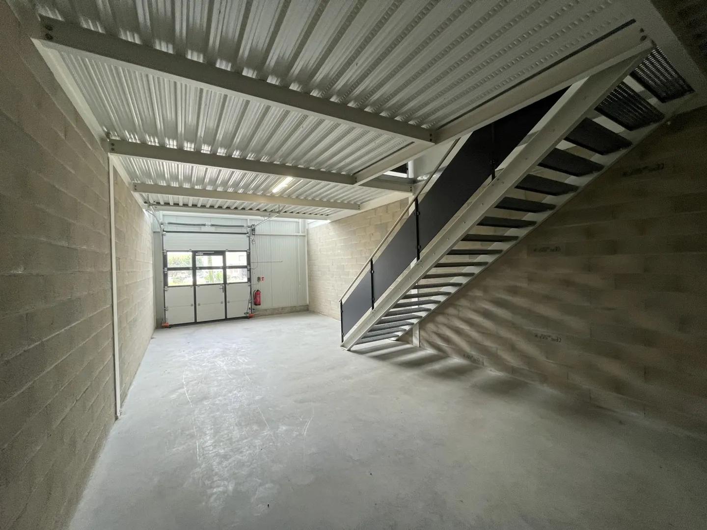 New Commercial Space in Bussigny - Photo 4 of 4