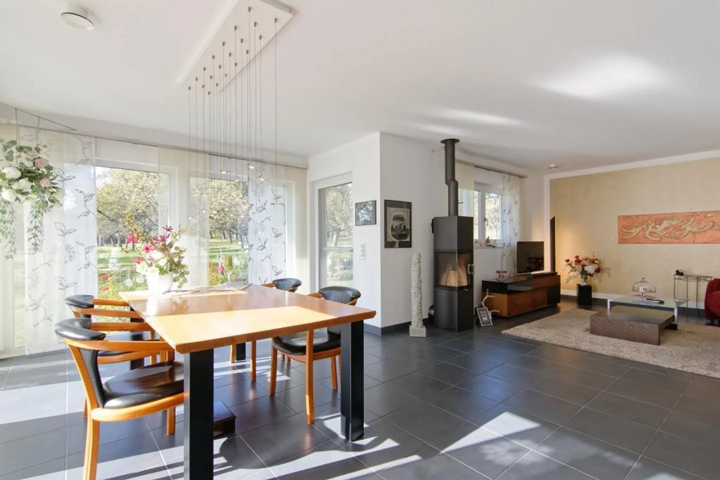 Moderna casa unifamiliare di 4,5 stanze con garage doppio - Foto 4 di 8