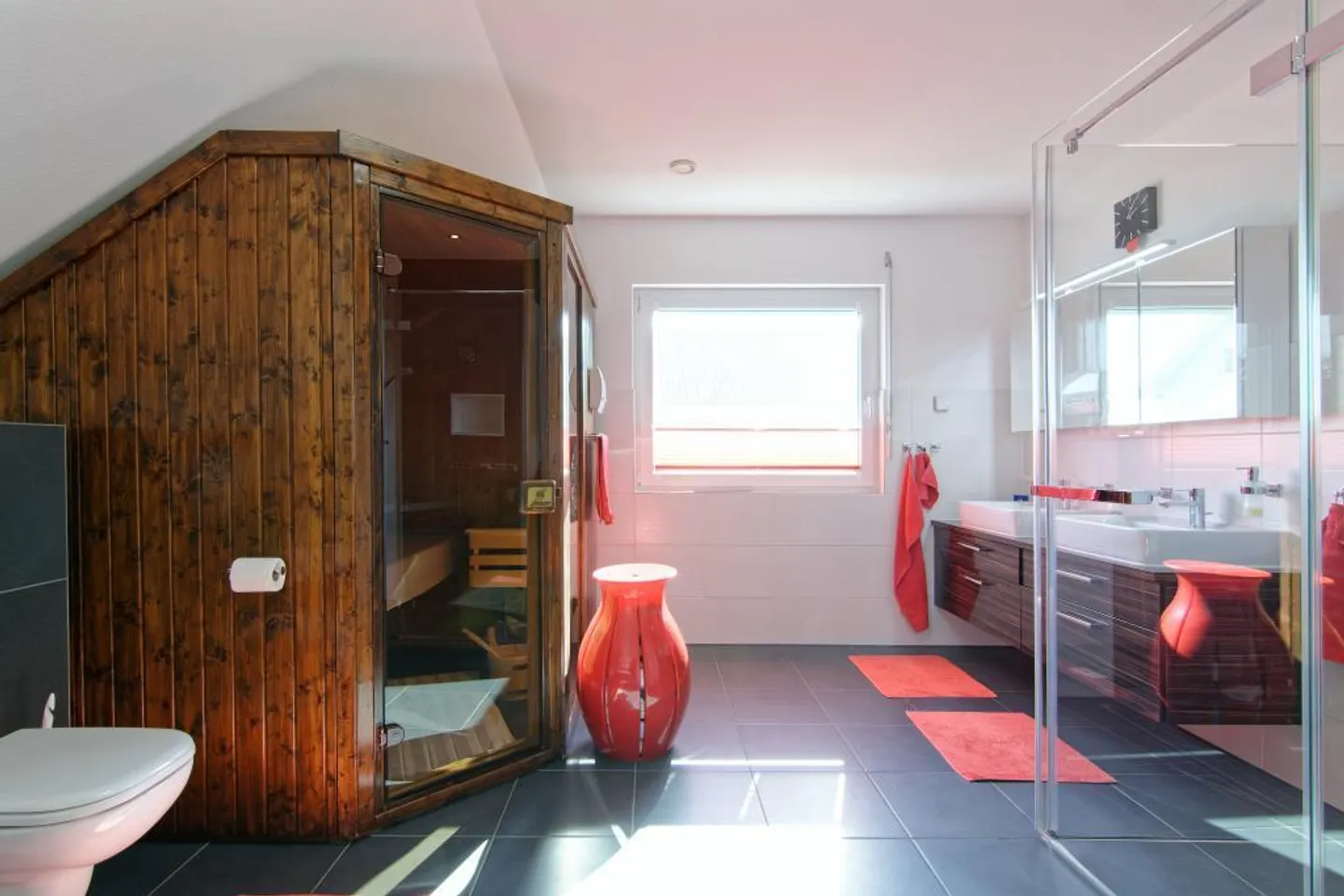 Moderna casa unifamiliare di 4,5 stanze con garage doppio - Foto 6 di 8