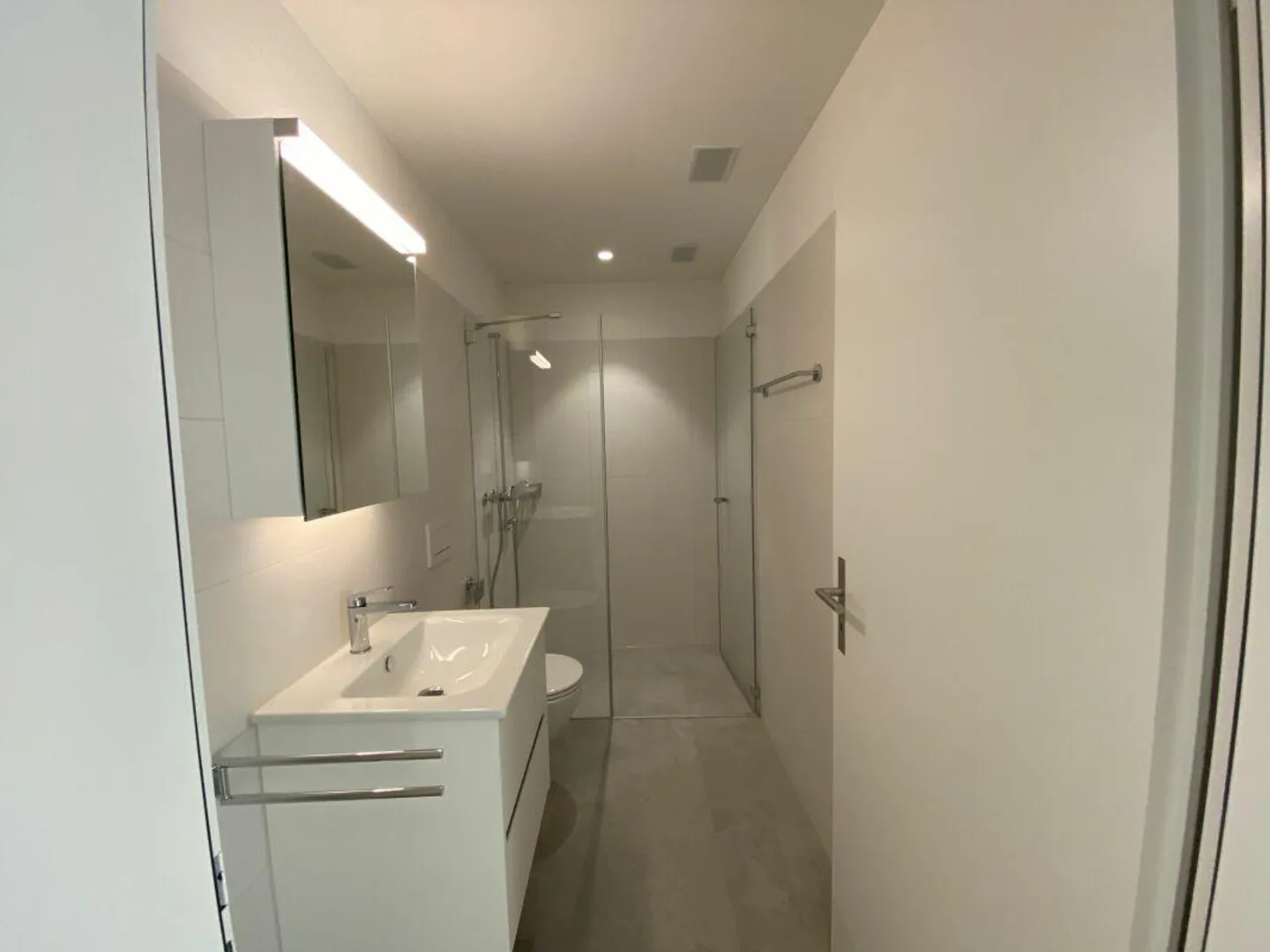 Modern terrace apartment with green space in the development "Neualtwil" - Looking for a new tenant - Photo 6 of 13