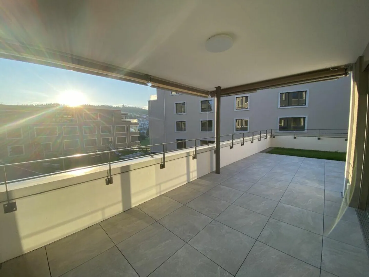 Modern terrace apartment with green space in the development "Neualtwil" - Looking for a new tenant - Photo 10 of 13