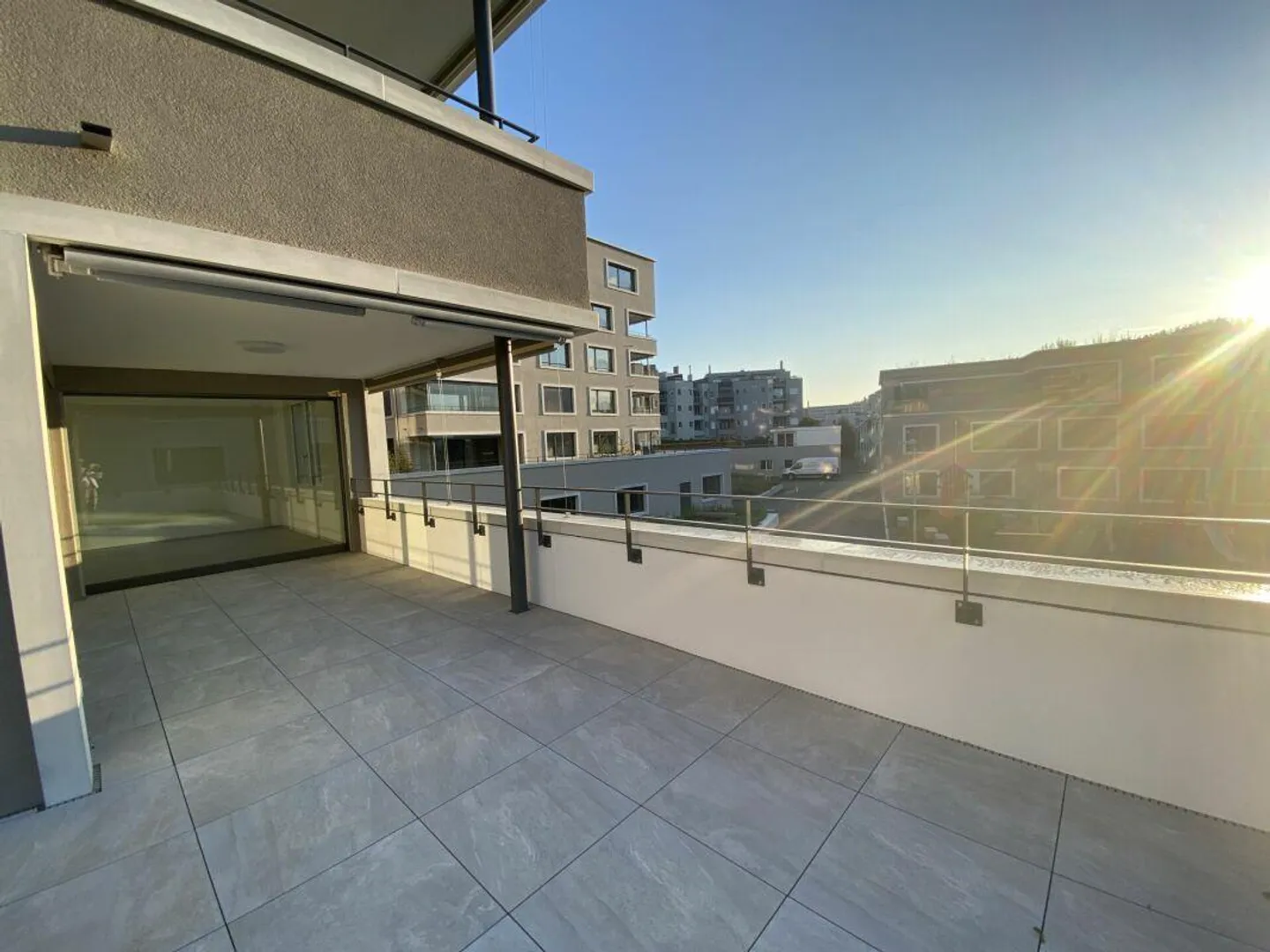 Modern terrace apartment with green space in the development "Neualtwil" - Looking for a new tenant - Photo 9 of 13