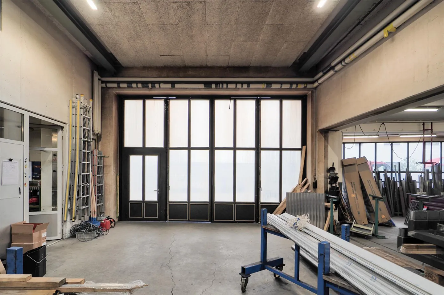 235.4 m² Fabrikationsräume - Foto 2 von 7