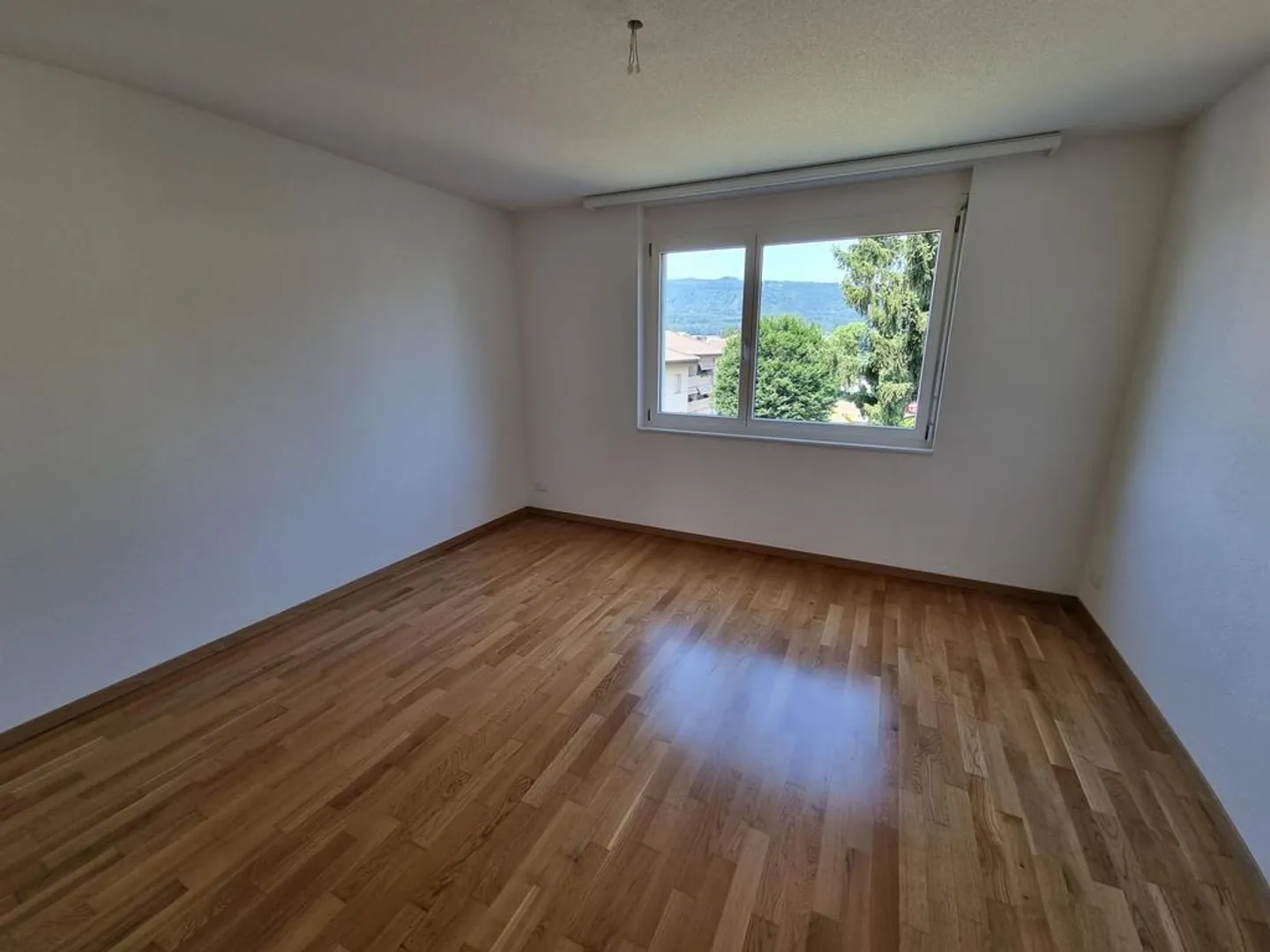 Luminoso & Accogliente - Appartamento di 4.5 stanze in una posizione tranquilla - Foto 7 di 11