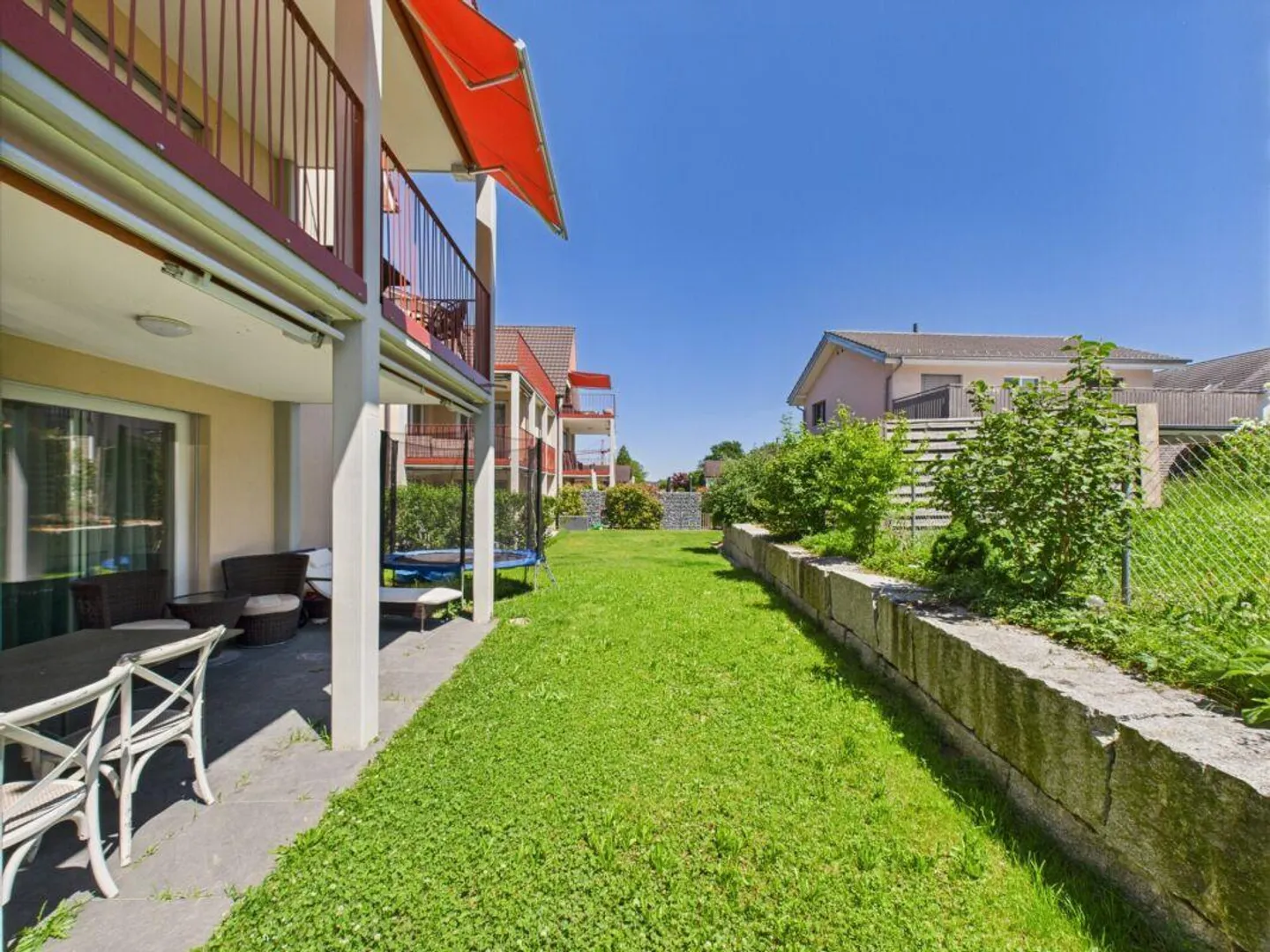 Modern 3.5-room apartment with garden idyll and en-suite bathroom - Photo 1 of 14