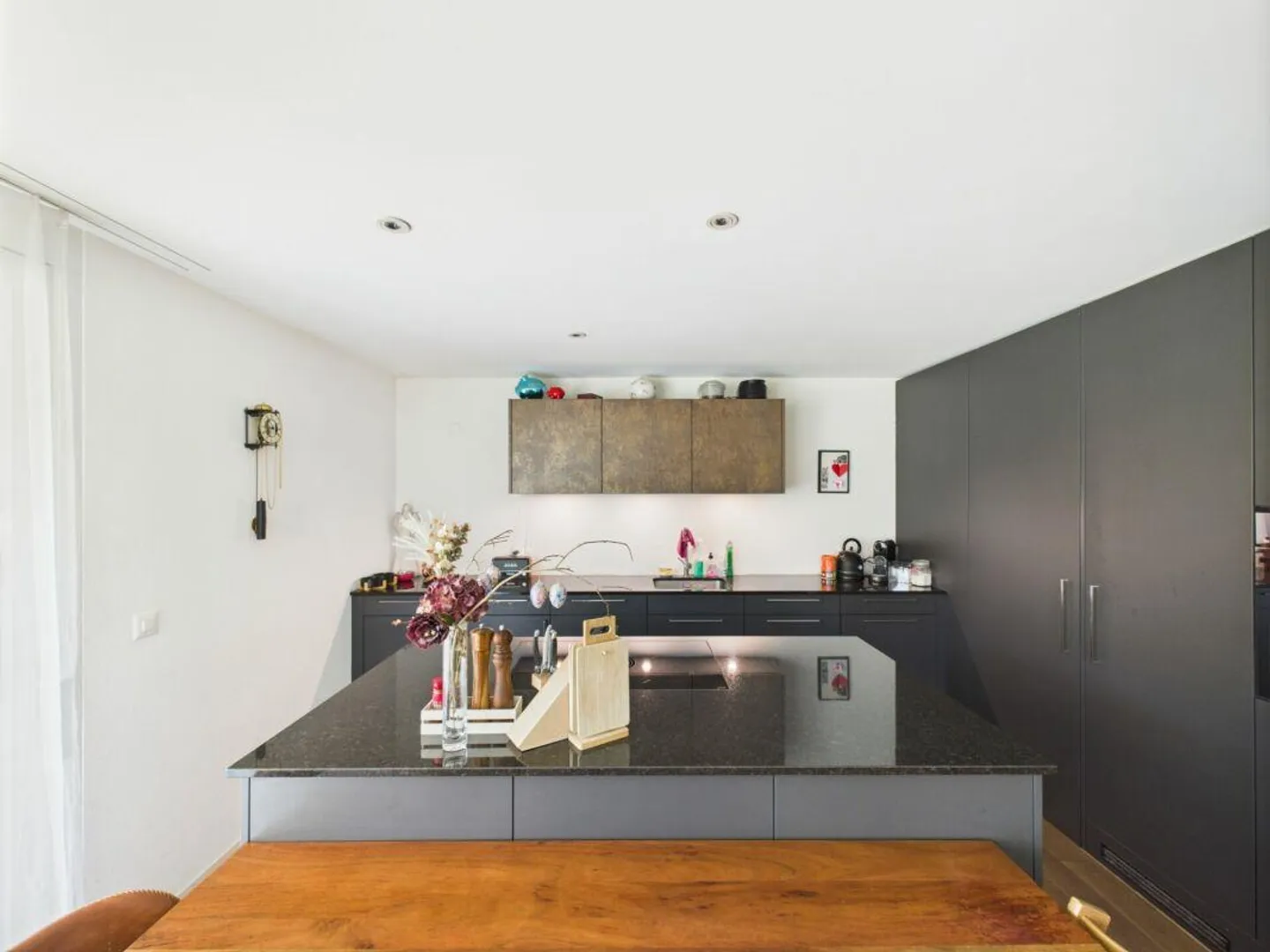 Modern 3.5-room apartment with garden idyll and en-suite bathroom - Photo 4 of 14