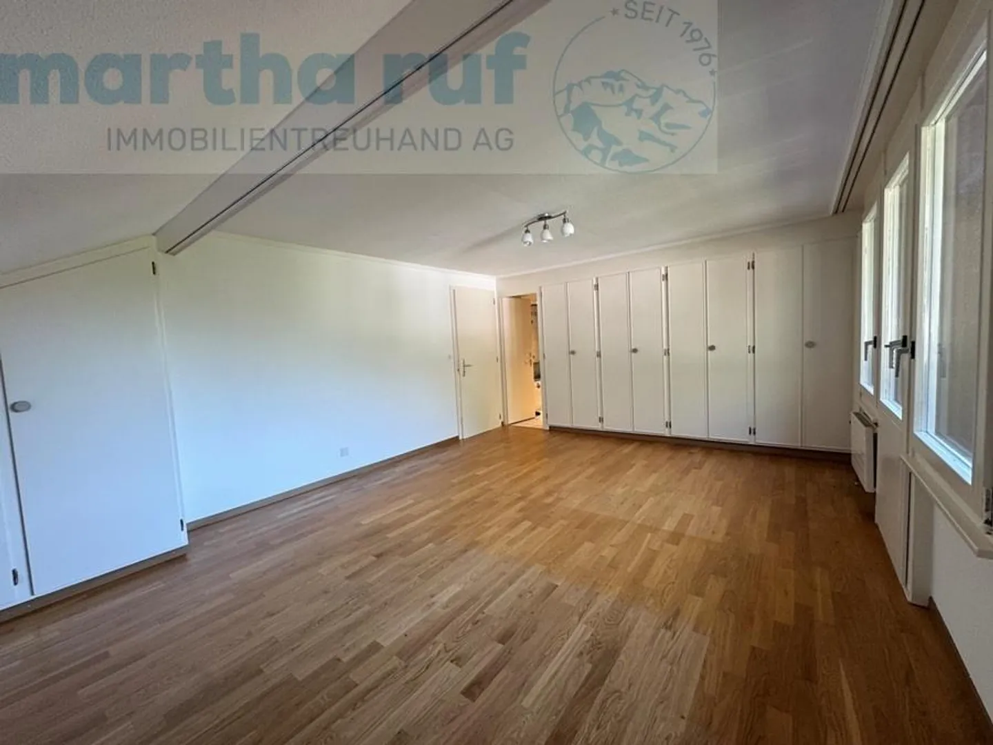 Charmante 4.5-Zimmer Attique - Foto 12 von 13