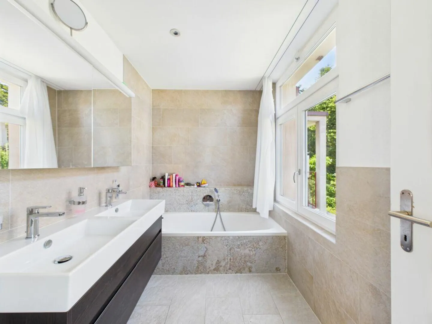 Modern 3.5-room apartment with garden idyll and en-suite bathroom - Photo 11 of 14