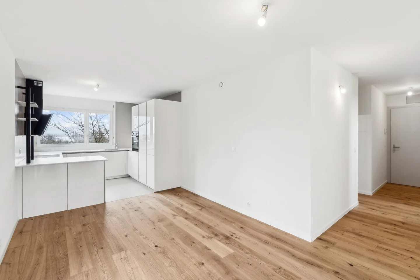 Duplex in una zona residenziale di pregio, vicino a tutti i servizi - Foto 3 di 11