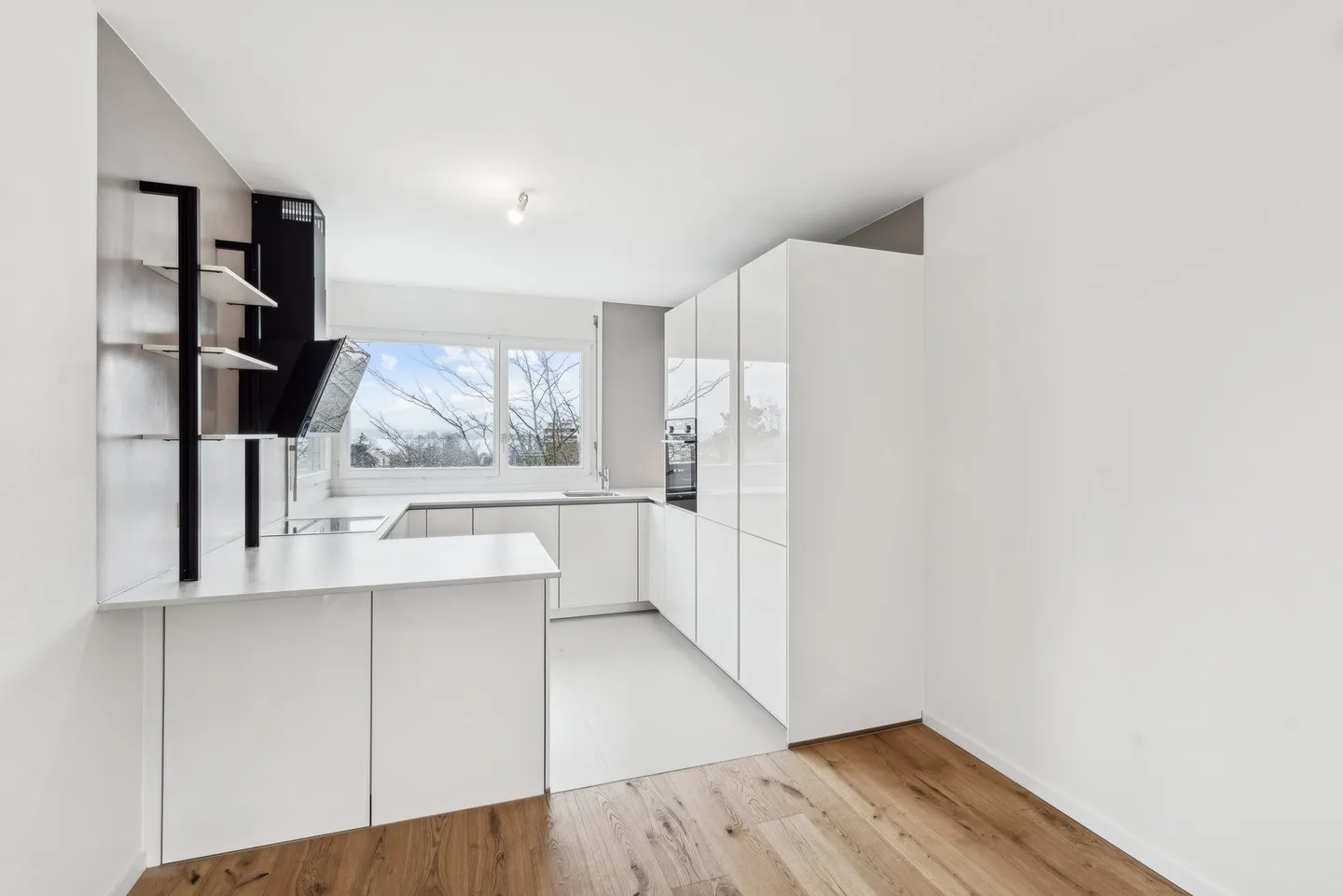 Duplex in una zona residenziale di pregio, vicino a tutti i servizi - Foto 4 di 11