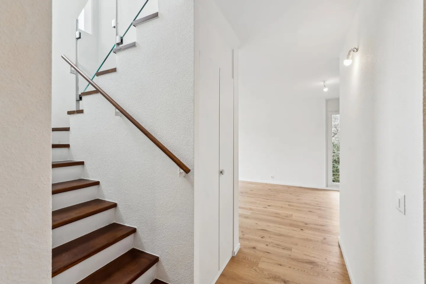 Duplex in una zona residenziale di pregio, vicino a tutti i servizi - Foto 7 di 11