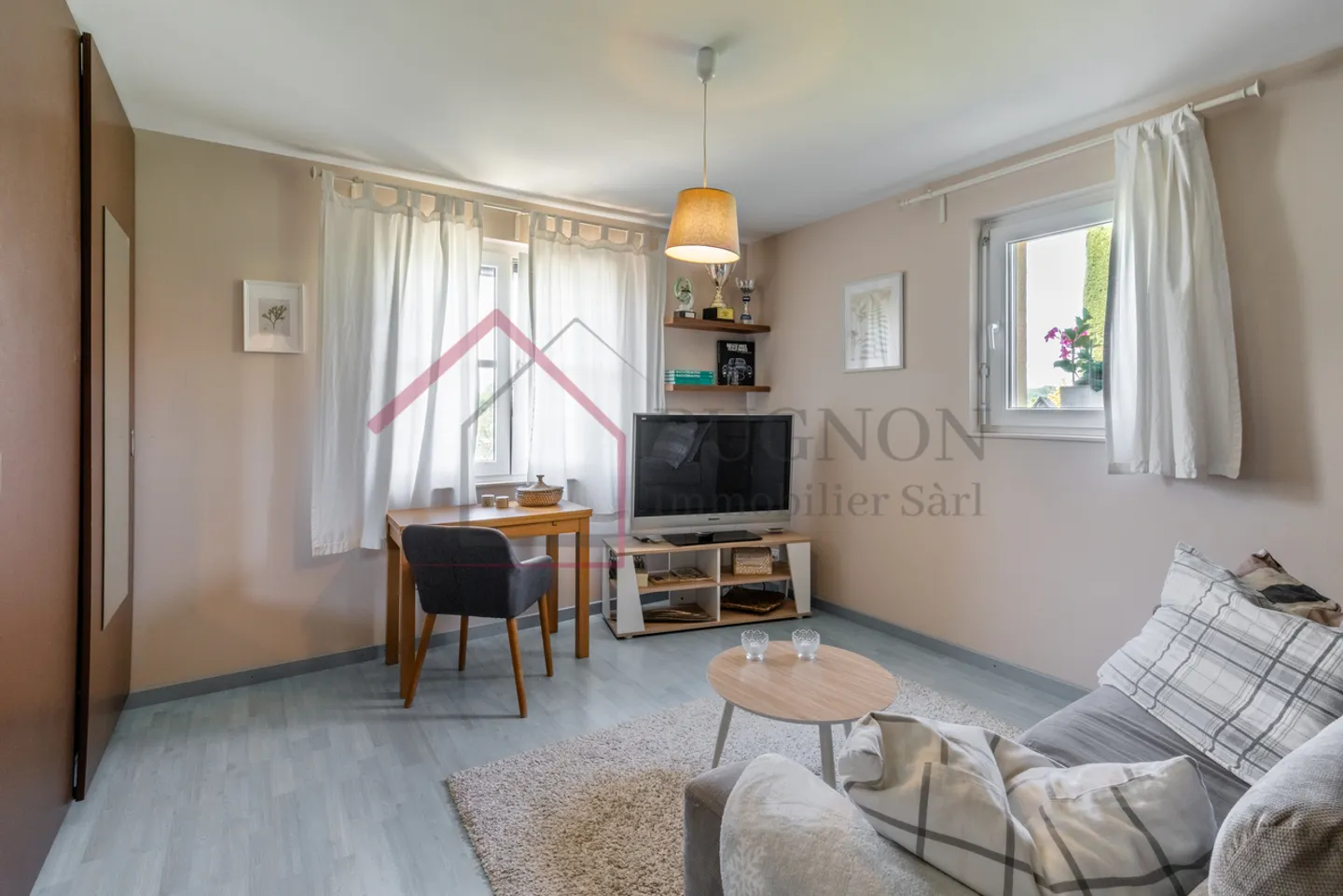 SUPERBA VILLA DI 5,5 LOCALI CON PISCINA A GLETTERENS - Foto 8 di 14