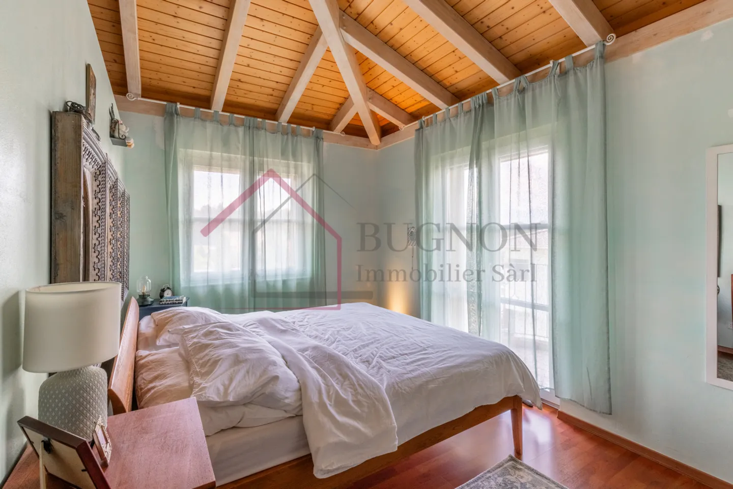 SUPERBA VILLA DI 5,5 LOCALI CON PISCINA A GLETTERENS - Foto 9 di 14