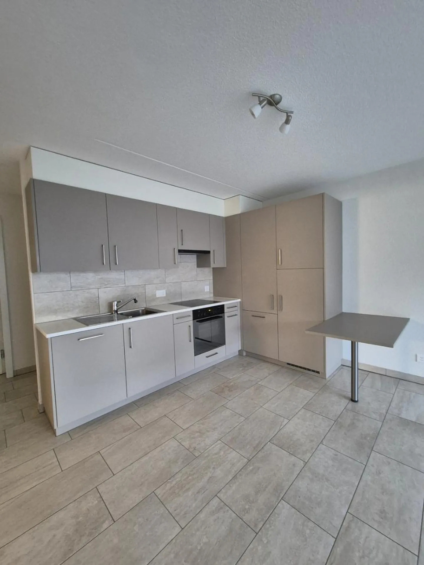 Appartamento 2,5 locali di 65m2 al piano terra - Foto 2 di 11